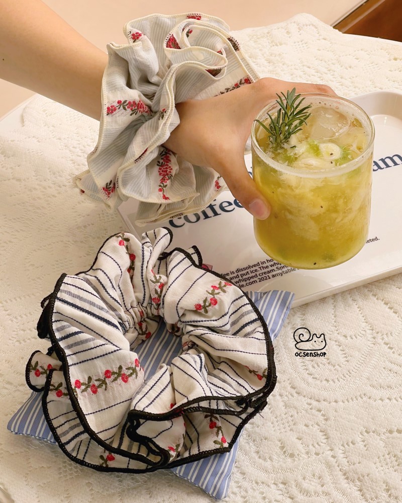 Scrunchie họa tiết dây hoa (4 lớp)