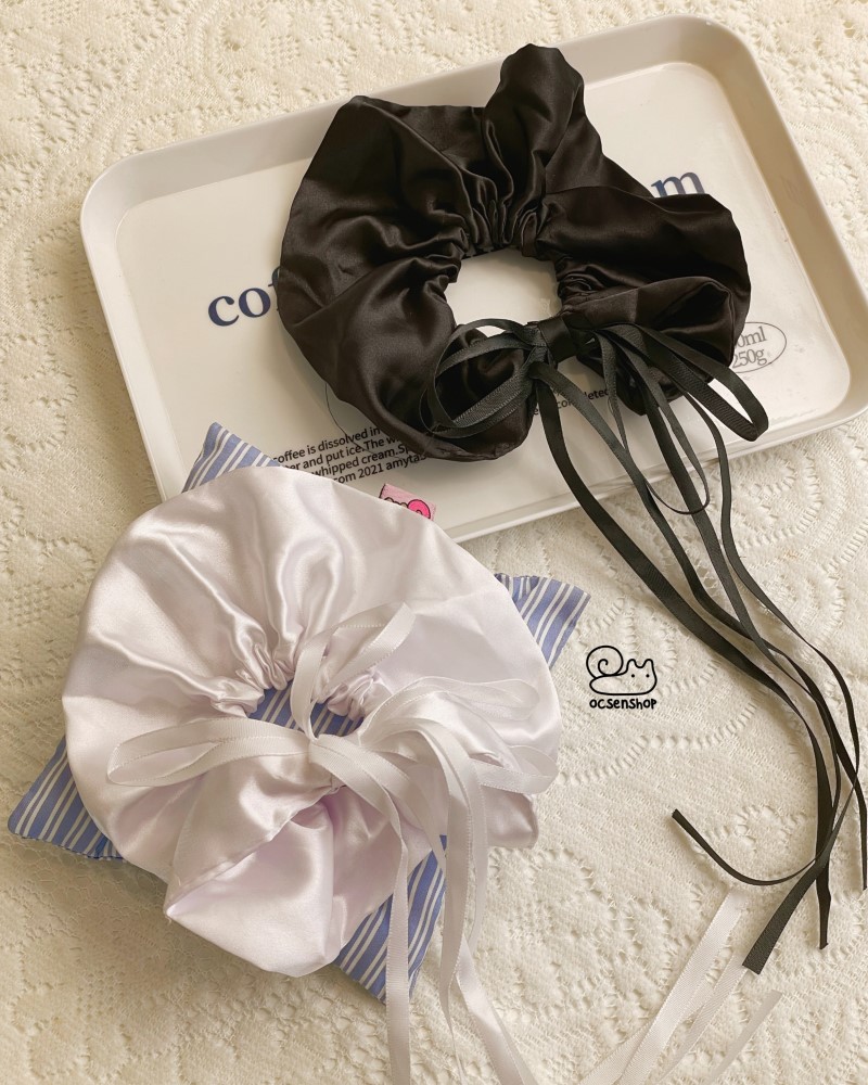 Scrunchie lụa kèm ruy băng dài