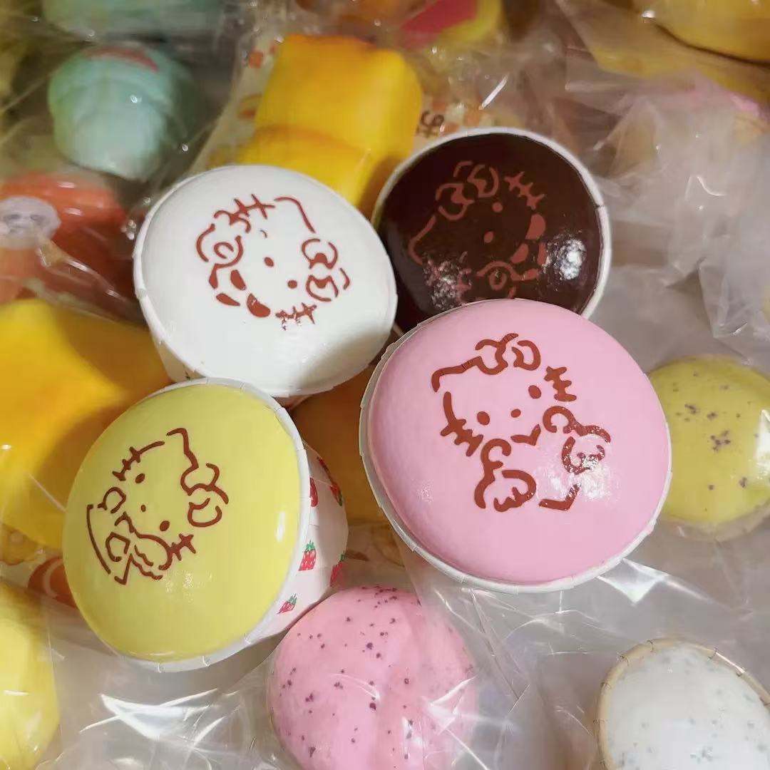 Squishy Bánh cupcake Hello Kitty