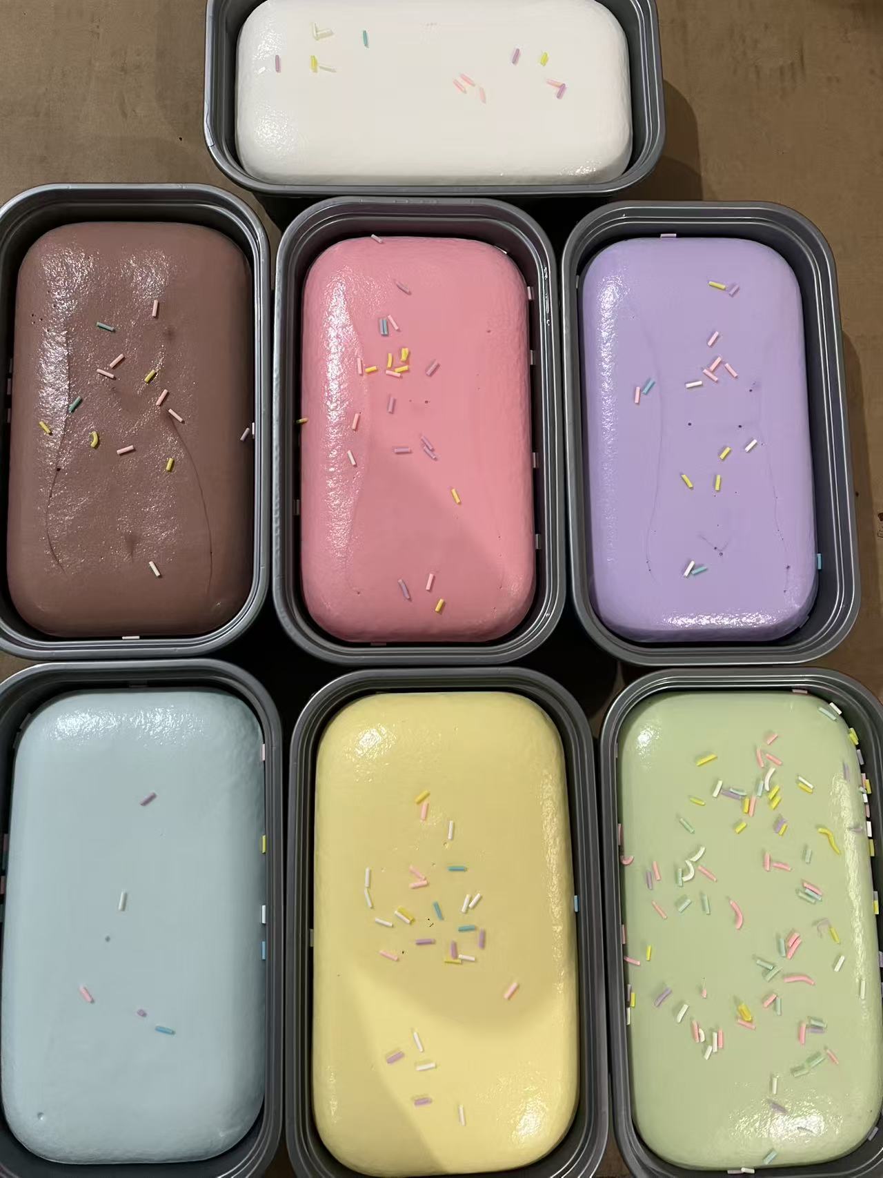 Squishy Bánh kem phô mai chữ nhật rắc cốm