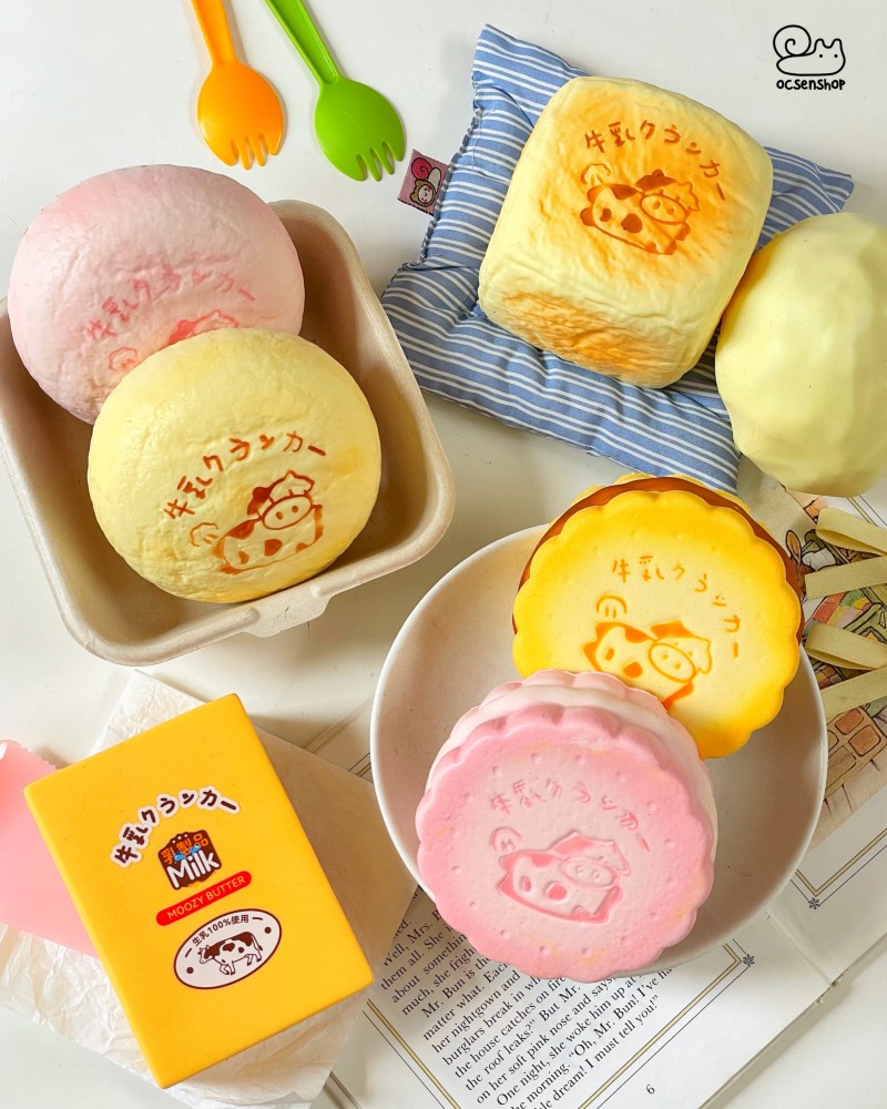 Squishy Moozy Butter (kèm hộp)