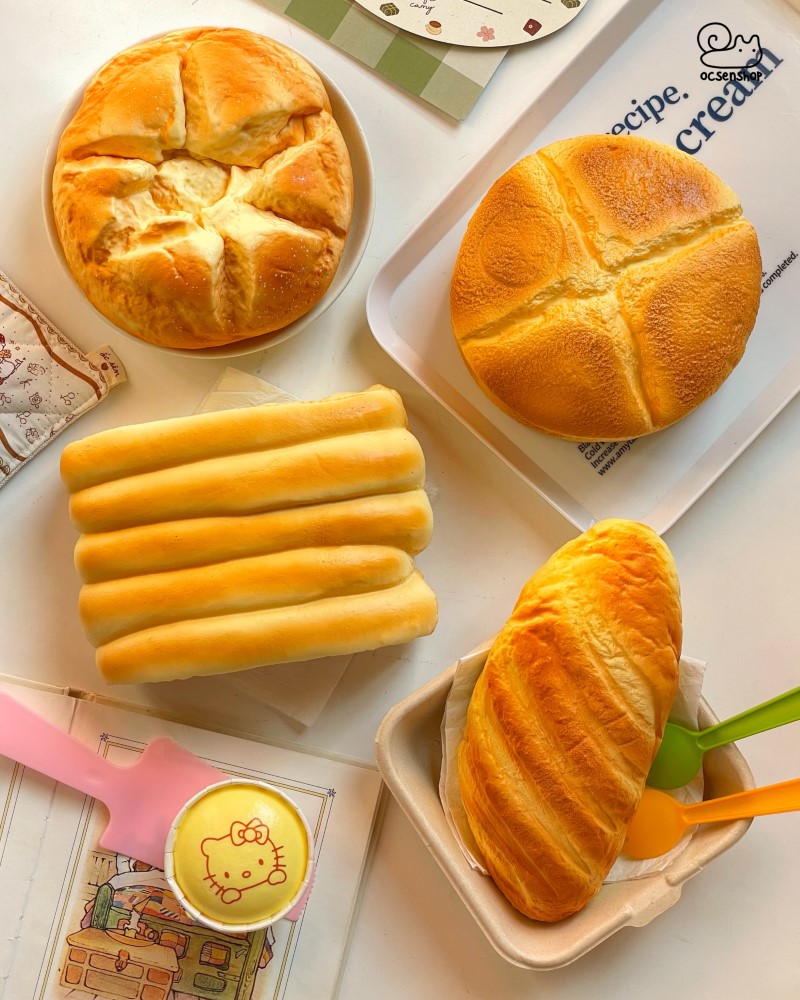 Squishy Moozy bánh Chiffon sữa tươi (kèm túi)