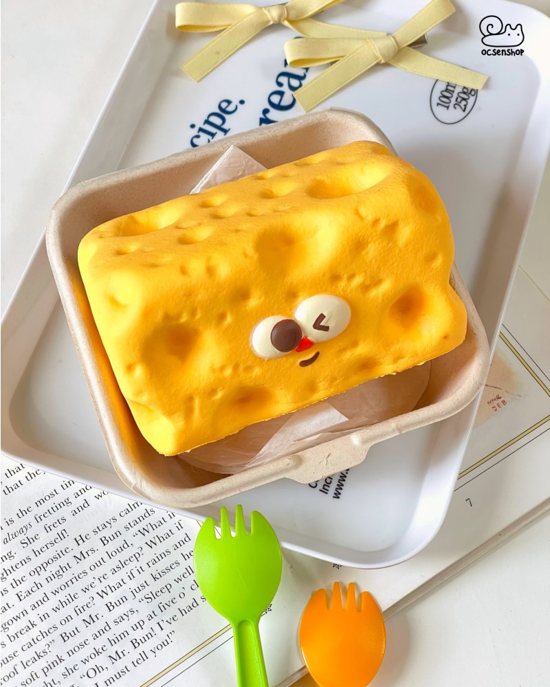 Squishy Moozy phô mai Moozy (kèm hộp)