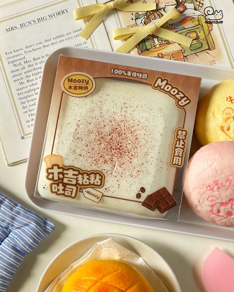Squishy Moozy bánh mì nướng phủ kem (14cm kèm hộp)