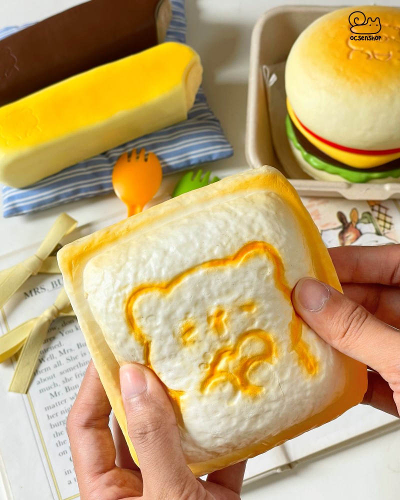 Squishy Moozy bánh mì sandwich ép nóng Capybara (kèm hộp)