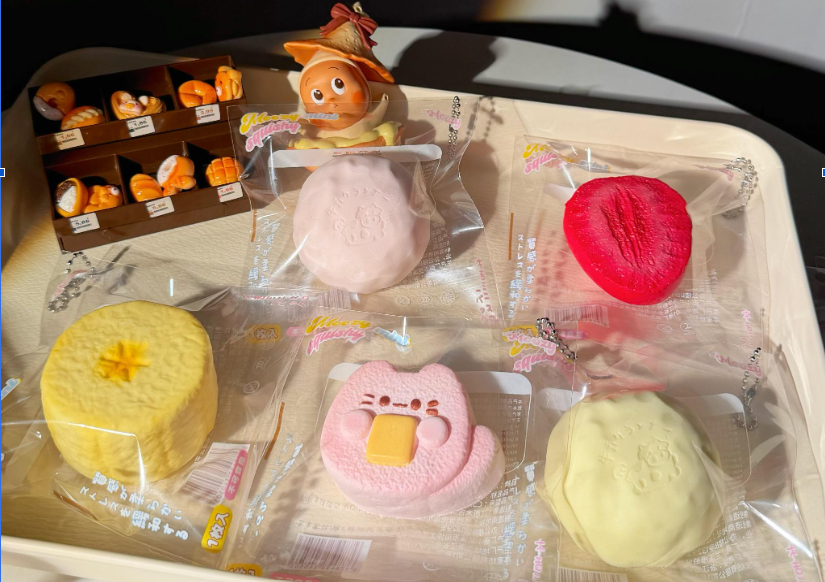 Squishy Moozy bánh mini (4cm)