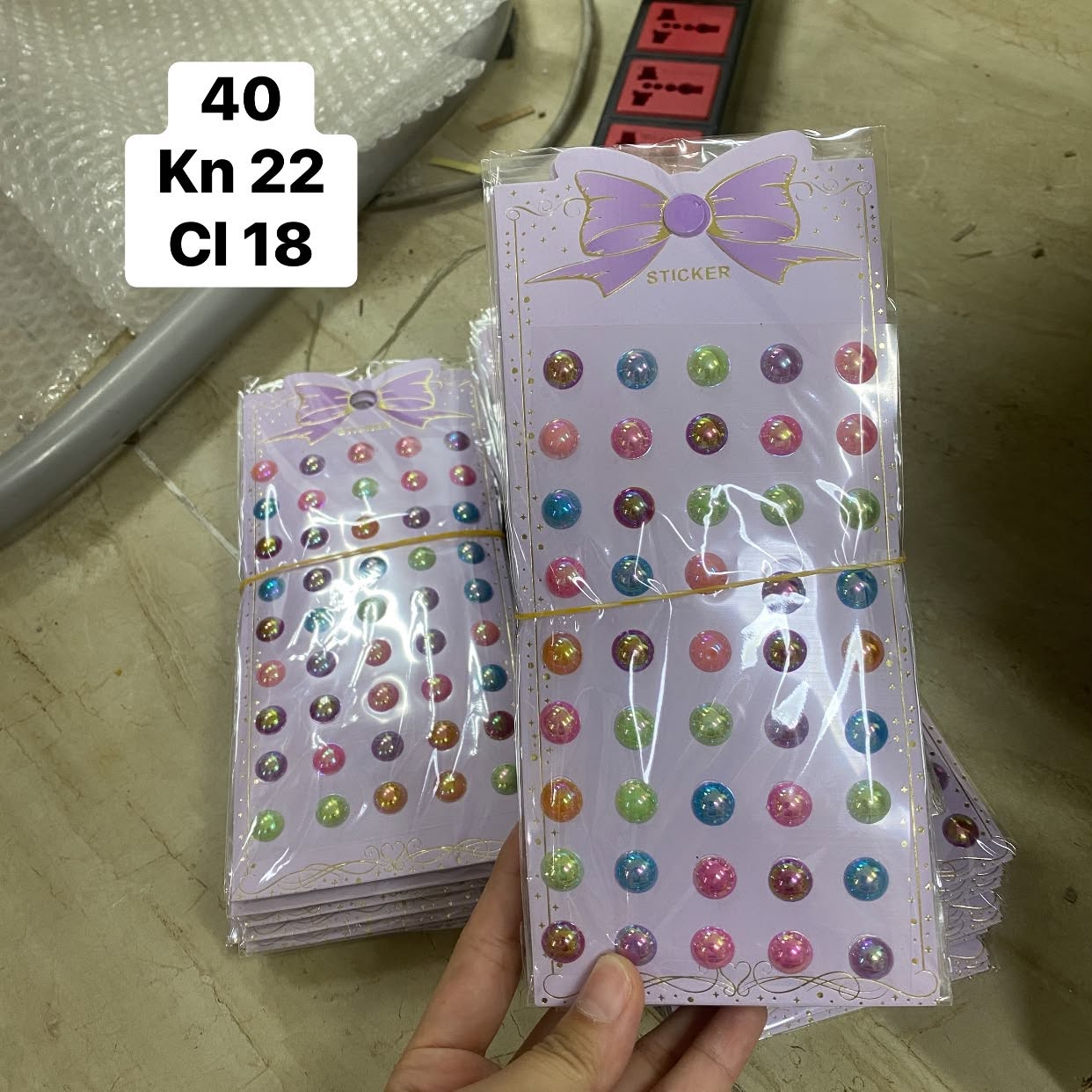 Sticker đá trang trí