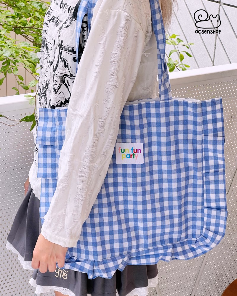 Totebag Funfun party nền kẻ ô