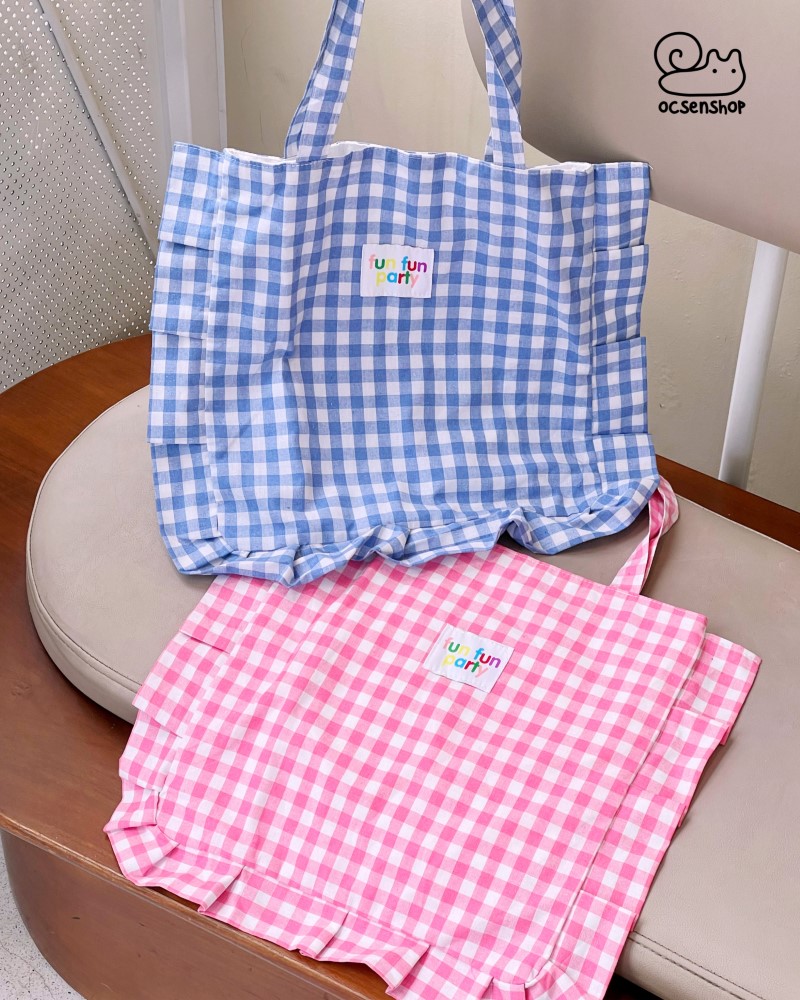 Totebag Funfun party nền kẻ ô