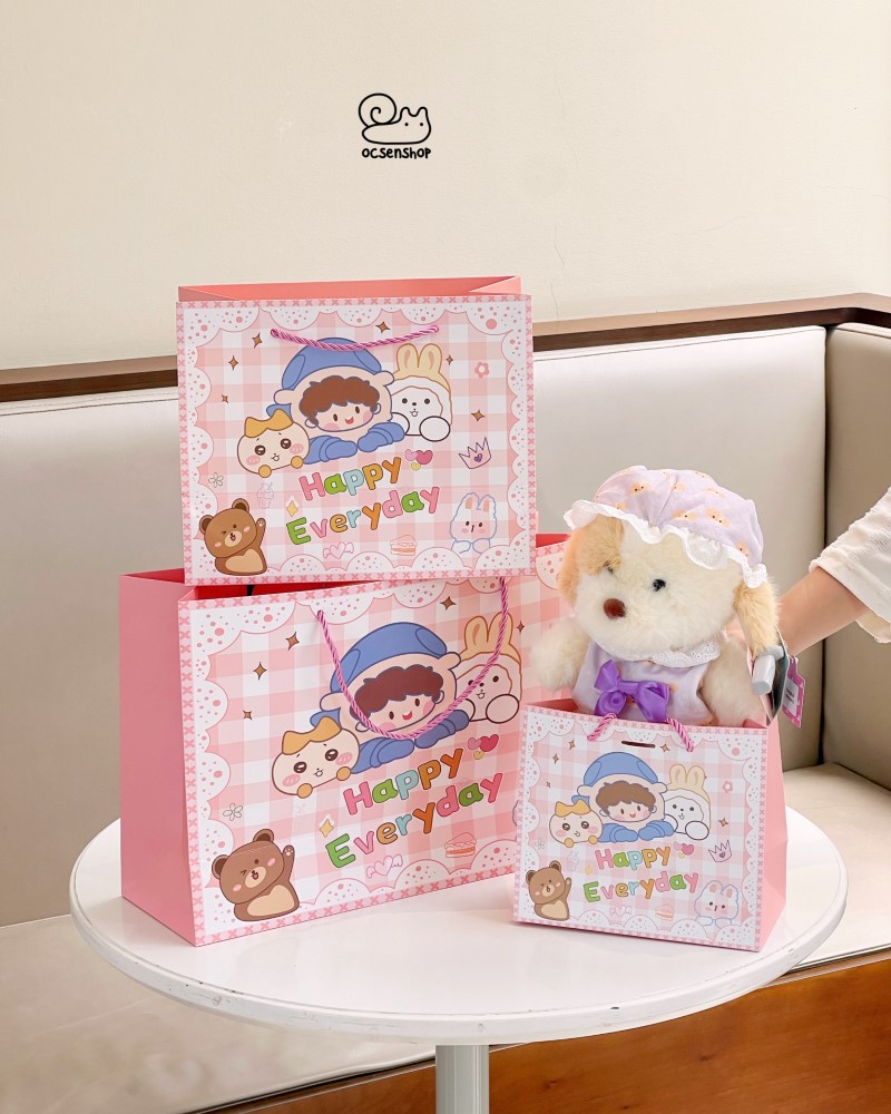 Túi quà Happy Everyday nền kẻ ô