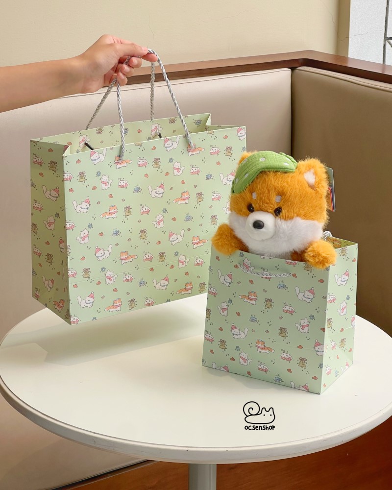 Túi quà Mèo nền xanh lá
