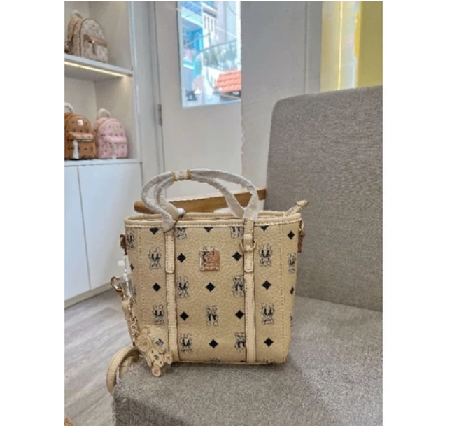 Túi form chữ A họa tiết gấu TTWN BEAR GUOO BEAR THÁI LAN chính hãng