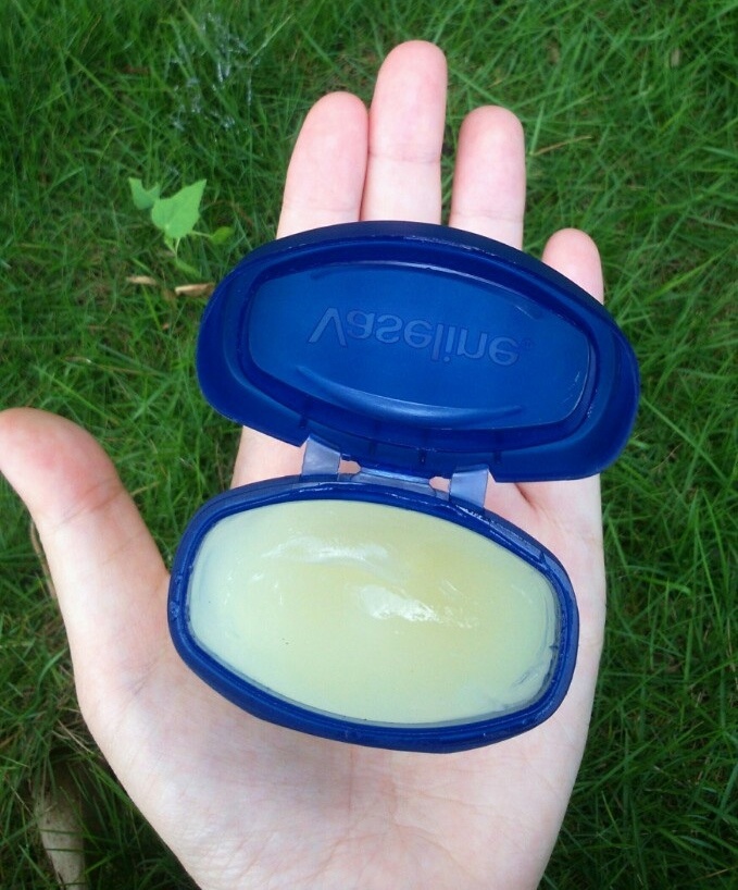 Vaseline Pure Petroleum Jelly Sáp dưỡng ẩm, Mỹ (100ml)