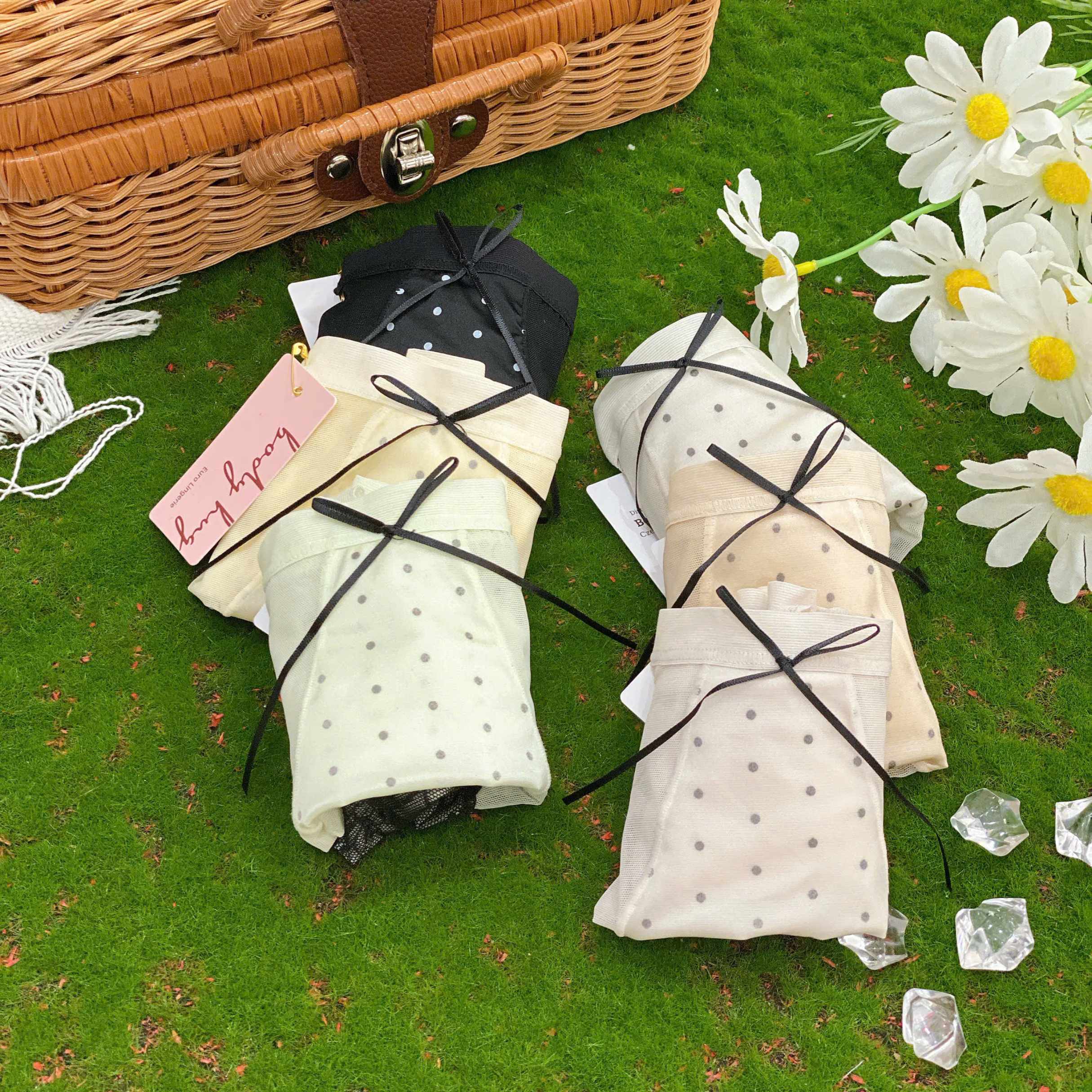 [BST MẬT Y] Quần Lót Nữ Ren Lụa Bay Điểm Vỹ Mỏng Nhẹ, Mướt Mịn Chạm Da ĐỘC QUYỀN BODY HUG