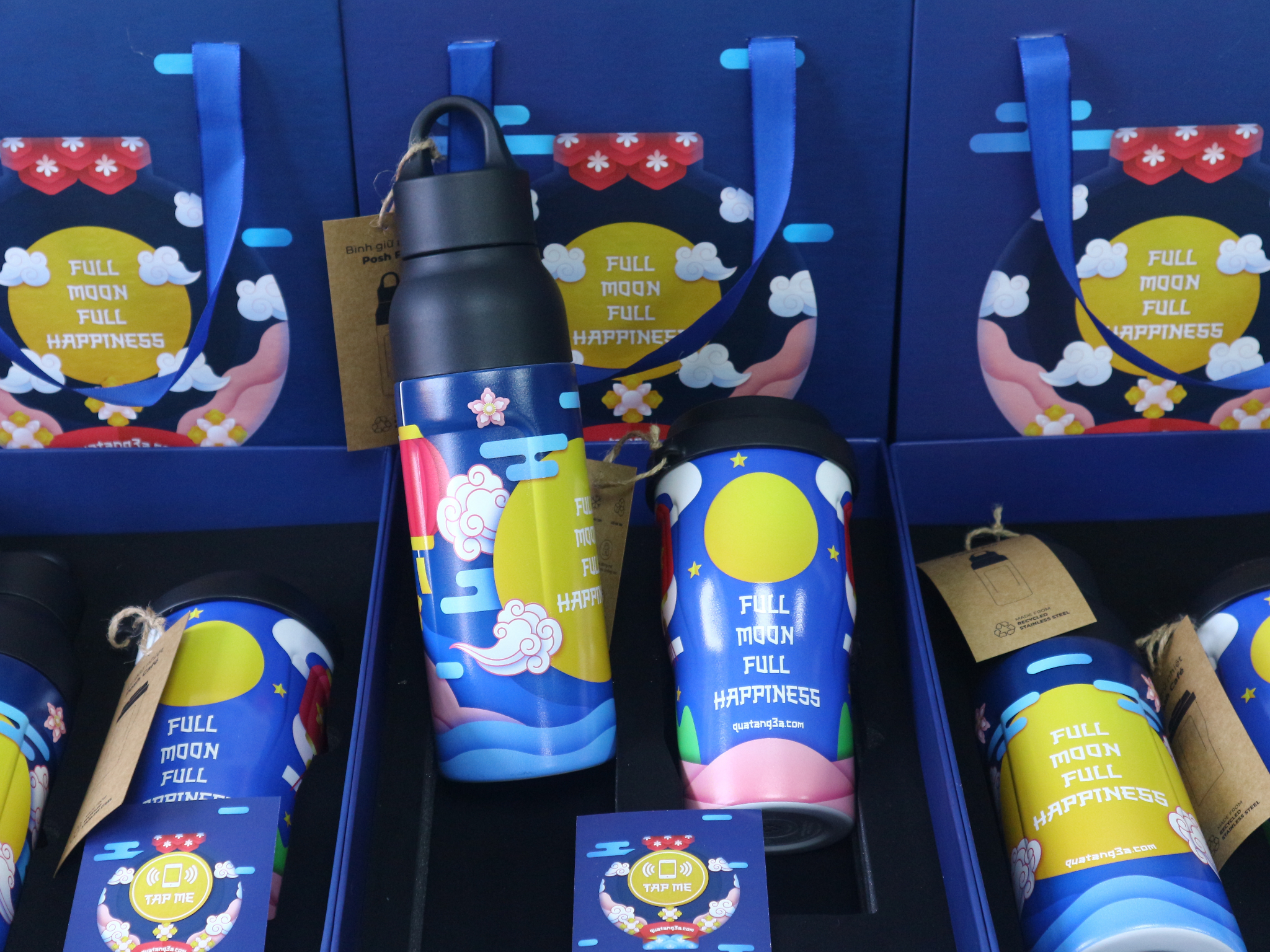 Binh-giu-nhiet-BrandCharger-Posh-Flo-1.jpg?v=1778752712