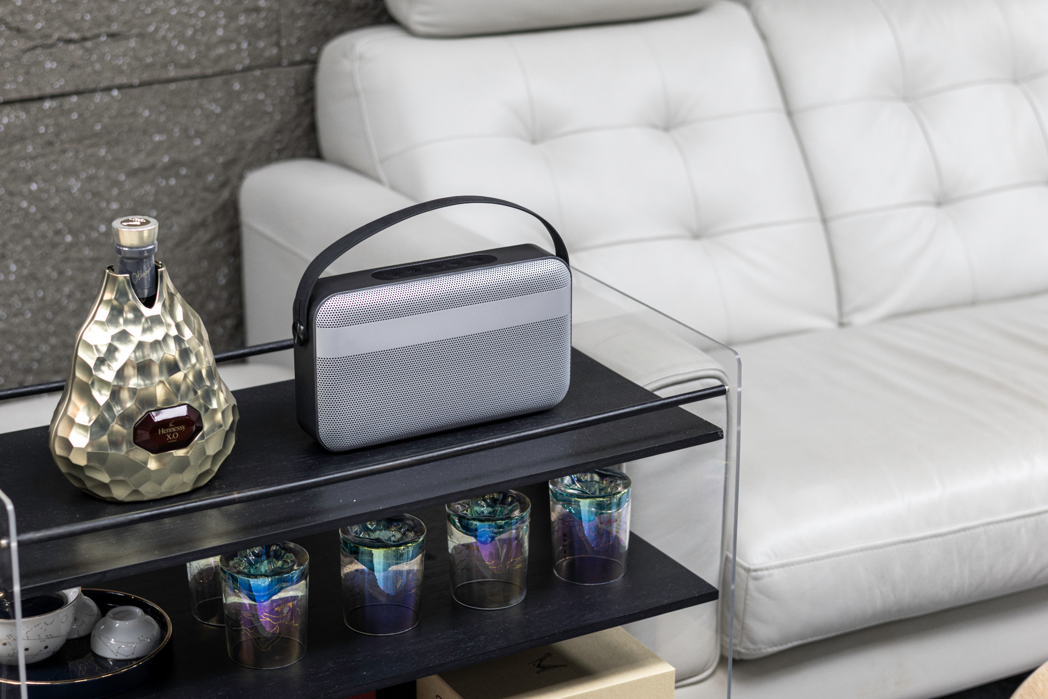Loa-bluetooth-xa-ch-tay-Brandcharger-Nano-Beast_Brandcharger Nano Beast Lifestyle_21.jpg