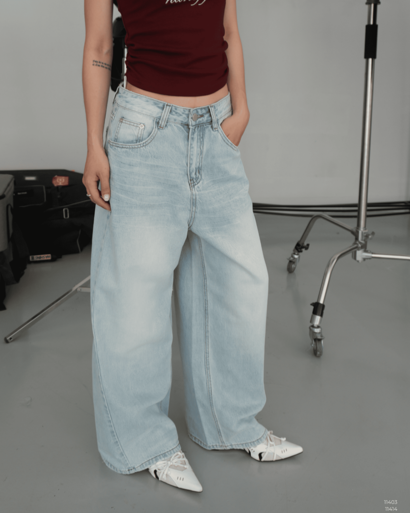 QUẦN JEANS CONG GÂN GIỮA ECOO 7577