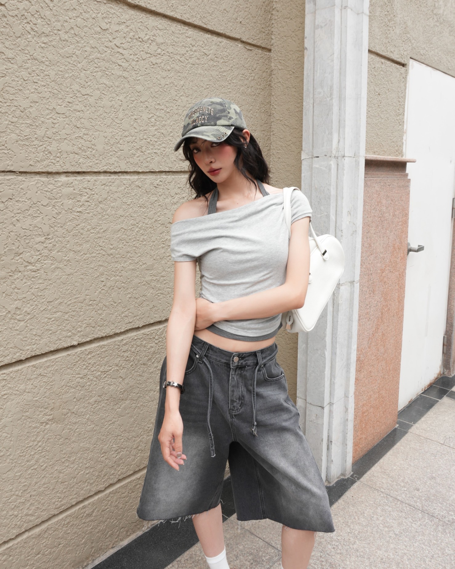 QUẦN BAGGY JEANS SHORT CÓ DÂY ECOO7619