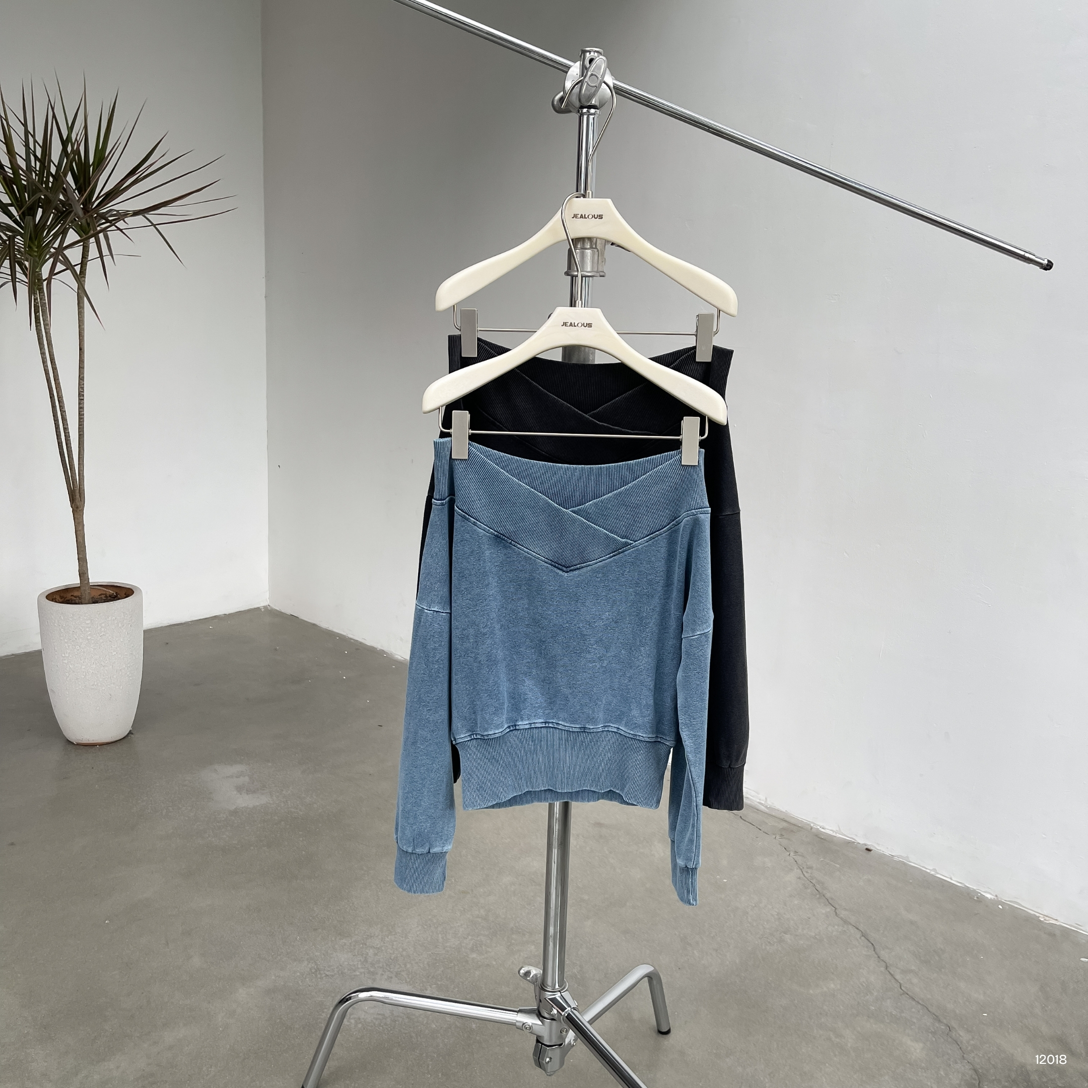 ÁO THUN DÀI TAY WASH CỔ NHỌN TRỄN VAI Z2 2665