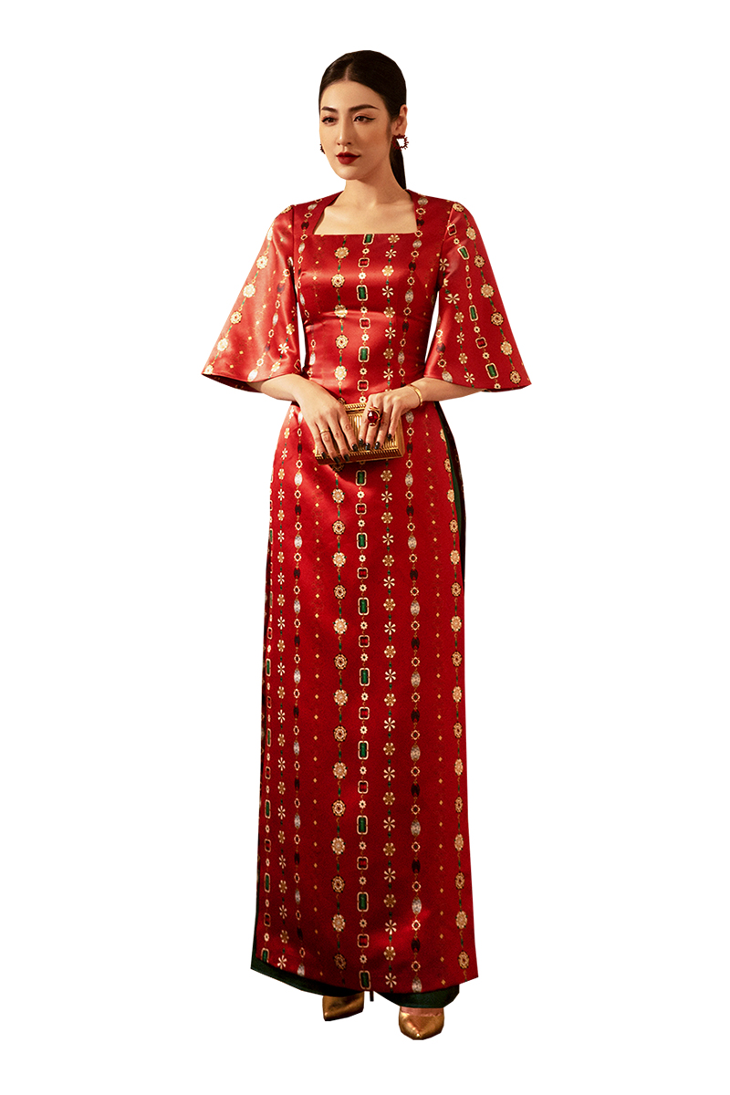 Flare Three-Quarter Sleeves Ao Dai