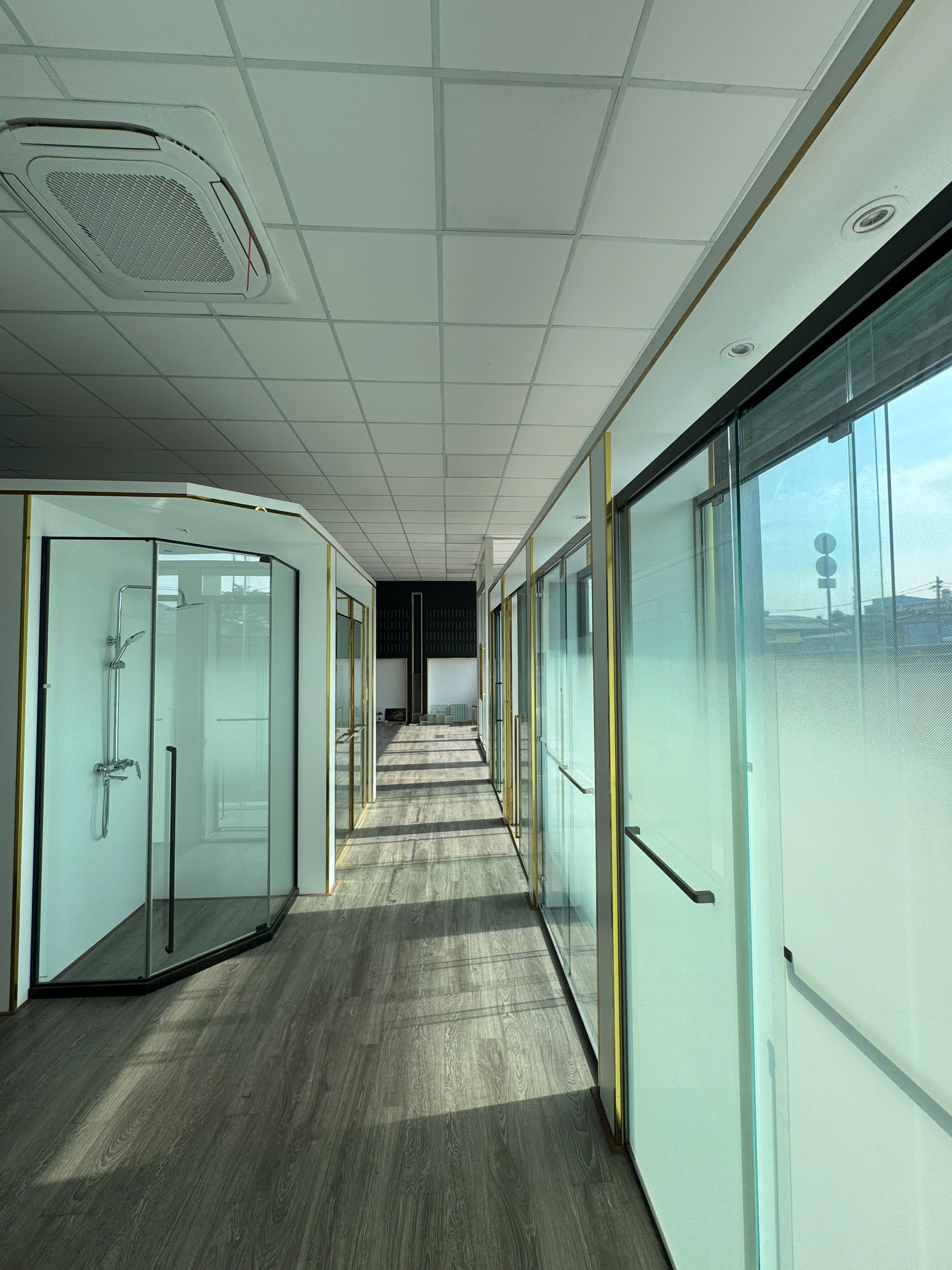 Ve-Chung-Toi-16.jpg
