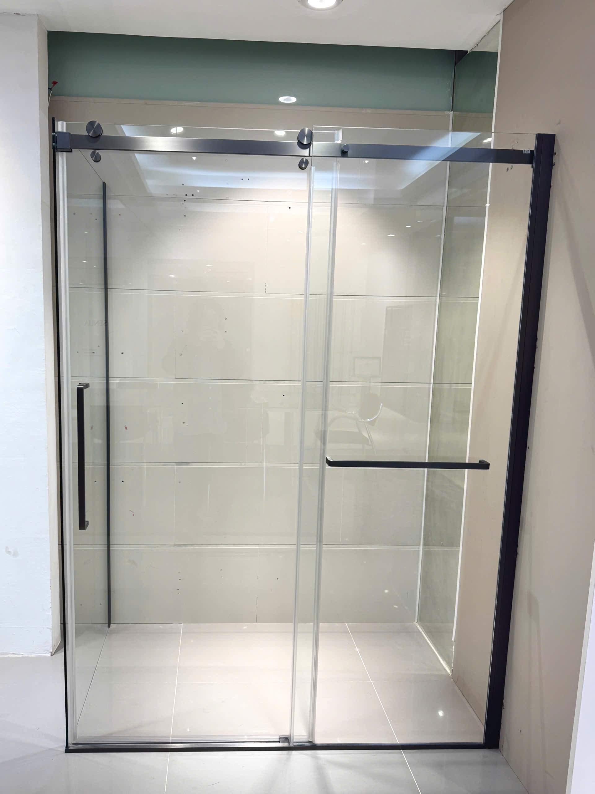 1 Vách Cố Định 1 Cửa Lùa