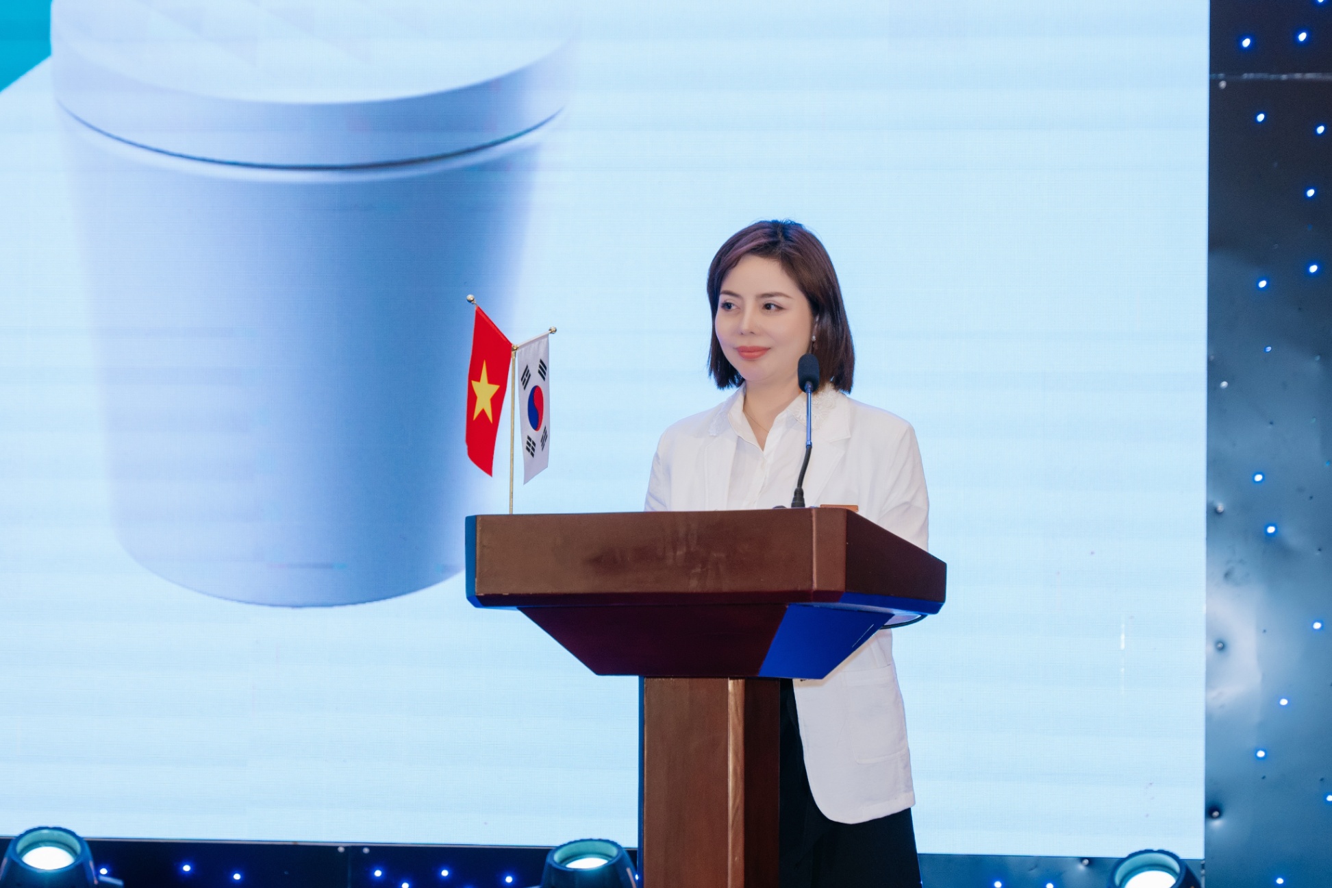 SỰ KIỆN RA MẮT BỘ SƯU TẬP THIẾT BỊ VỆ SINH NĂM 2024 - SẢN PHẨM HƯỚNG TỚI SỨC KHỎE - MÔI TRƯỜNG”