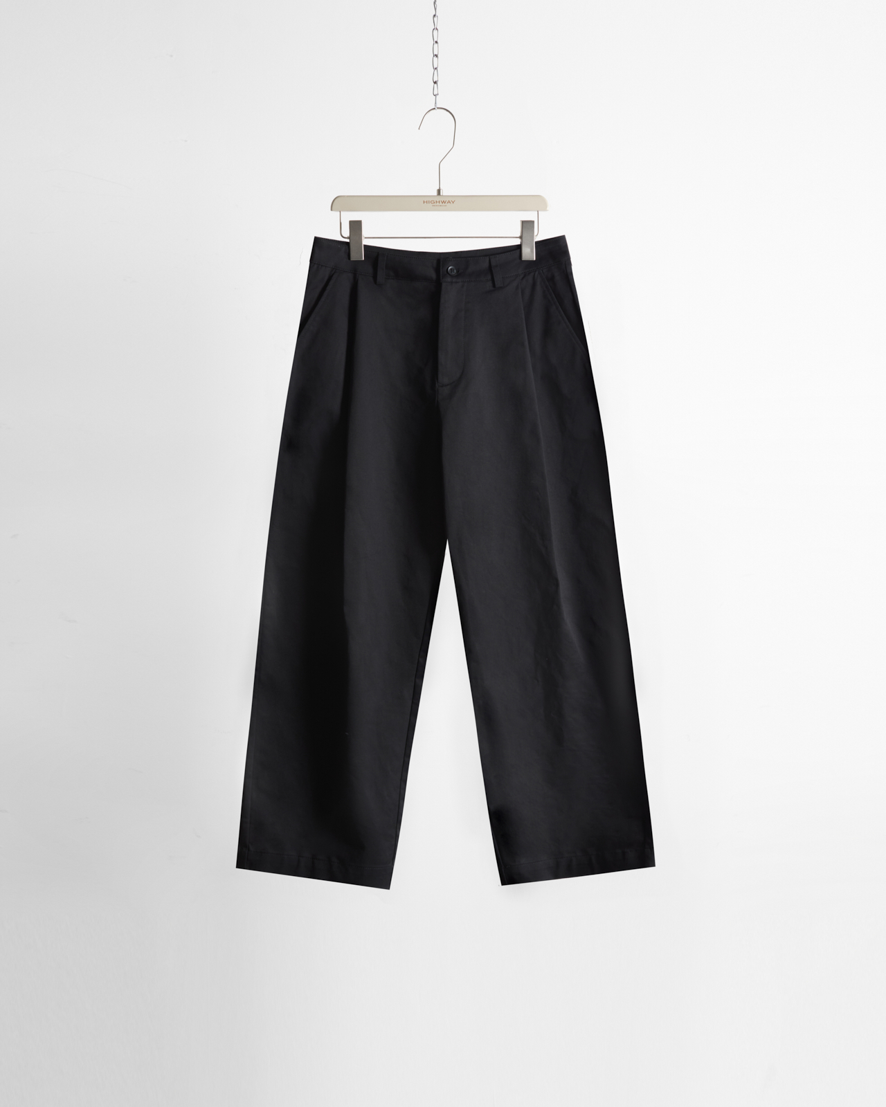 Quần Kaki - Forrest - Relaxed Fit - Đen