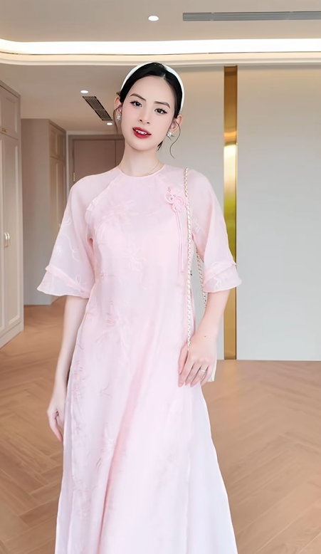 Bat-Mi-Nhung-Mau-Ao-Dai-Chan-Ai-Duoc-Cac-Hoa-A-Hau-Va-Dau-Hao-Mon-San-Don-Nhiet-Tinh-Tet-2026_Screenshot_8.png