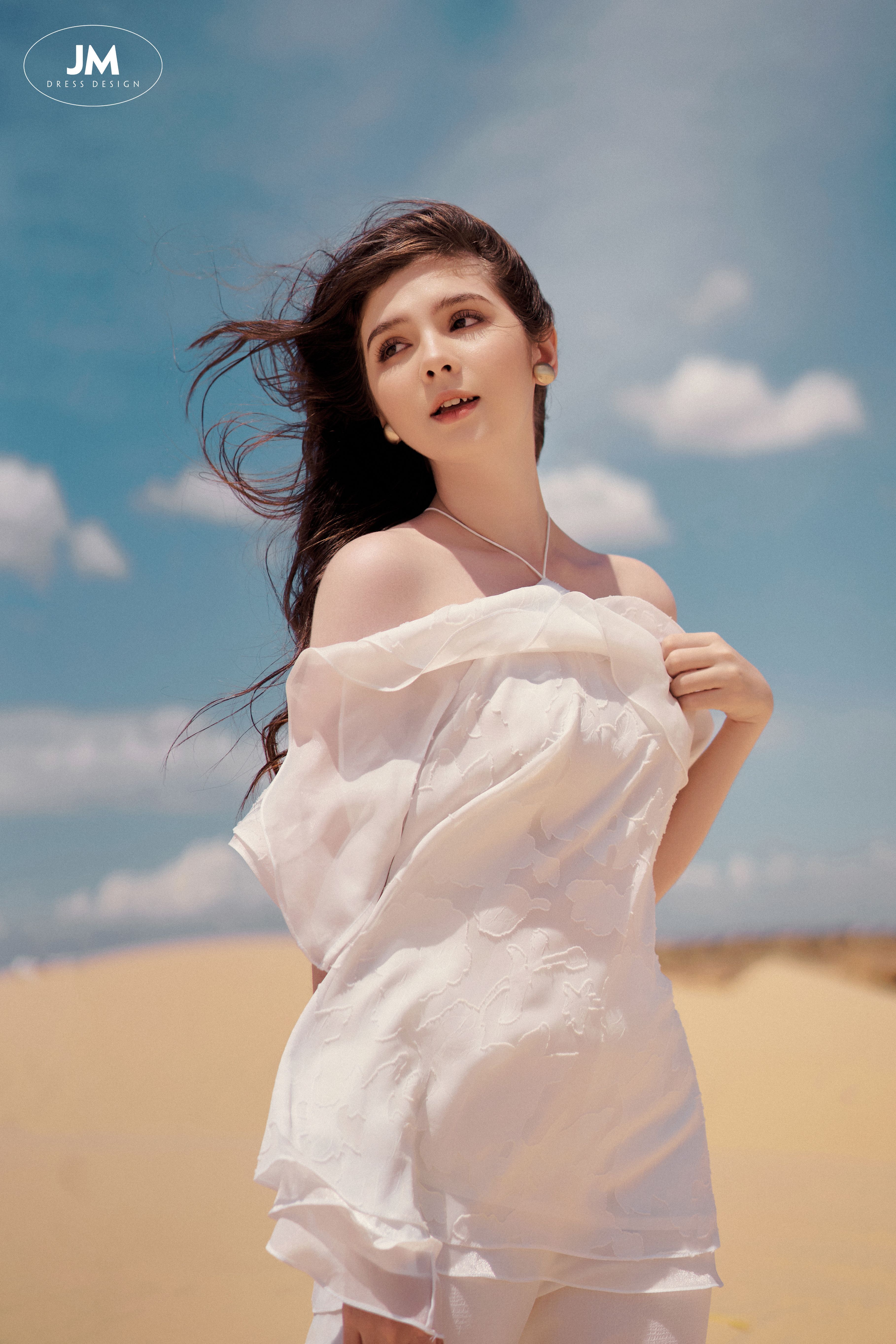 DEAR LILY VÀ CÂU CHUYỆN TRUYỀN CẢM HỨNG