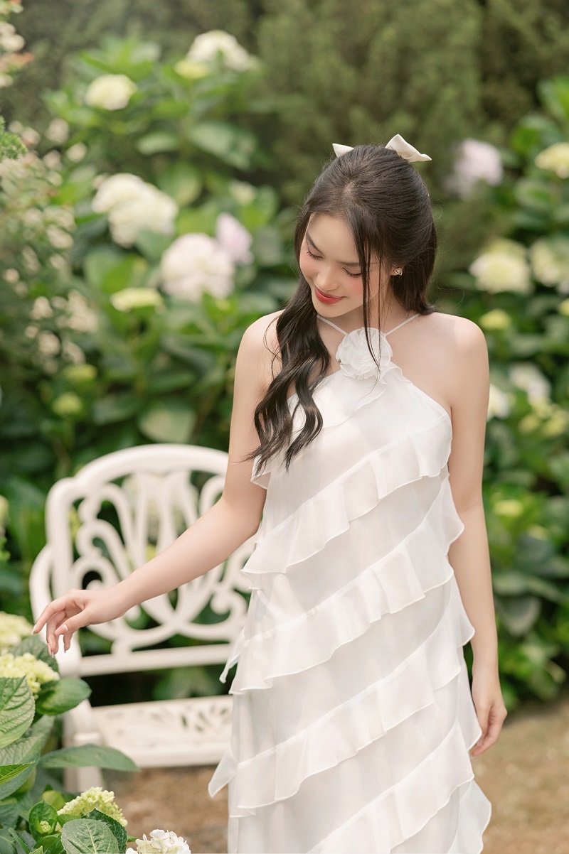 nhung-mau-dam-co-yem-dep-nhat-hien-nay-1