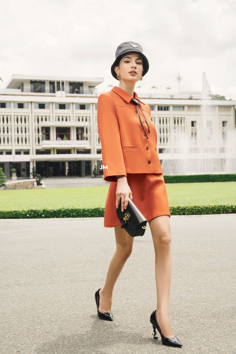 Áo Blazer cổ sen , tay lỡ