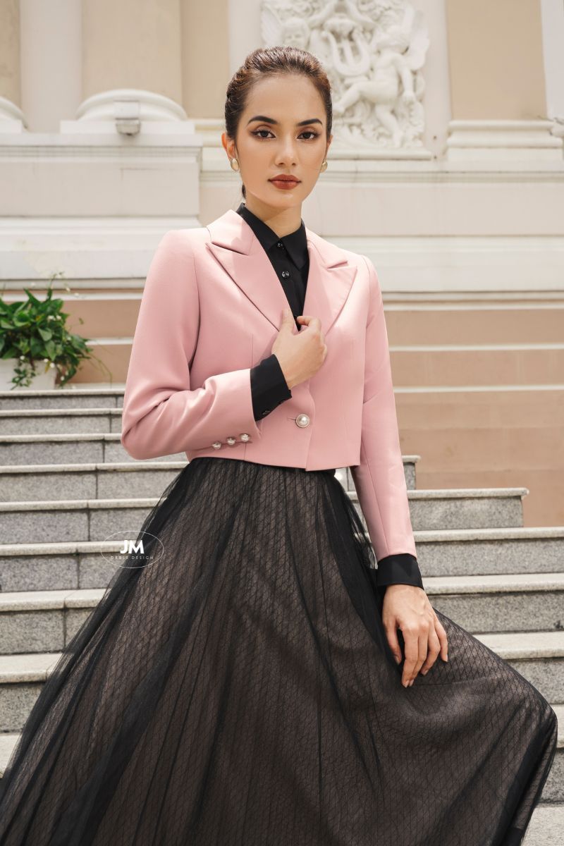 Áo Blazer ôm , tay lỡ