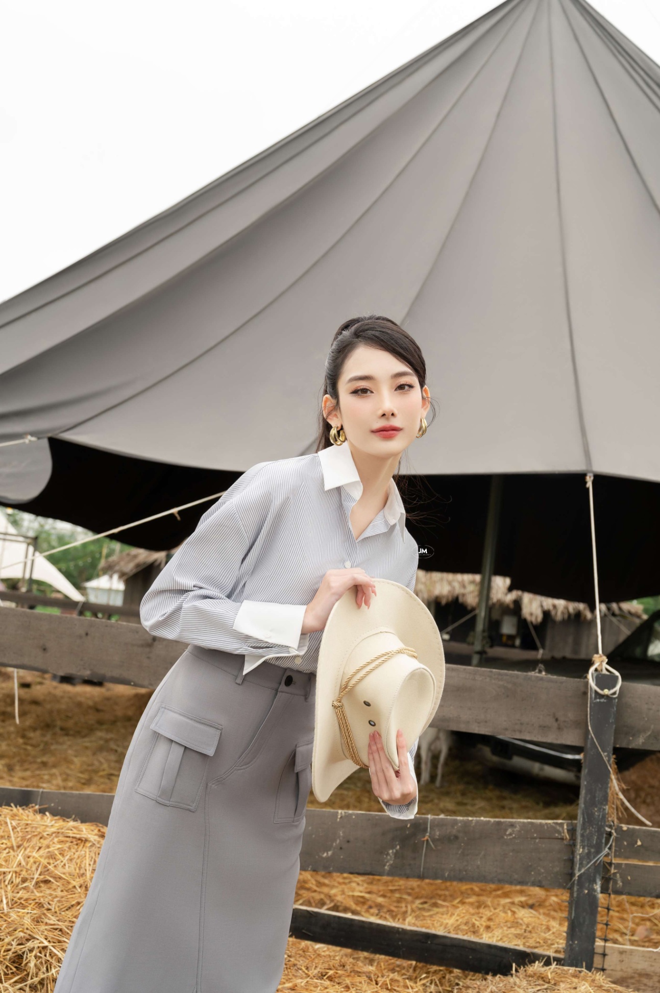 Chân váy dài 2 túi ốp