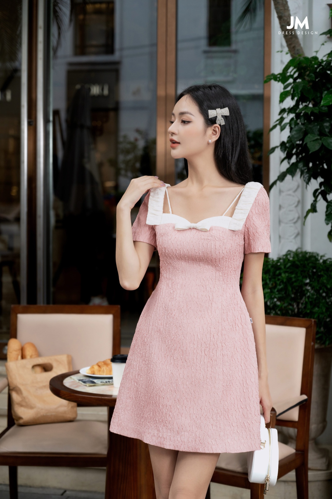 Đầm nhún bản vai dáng A