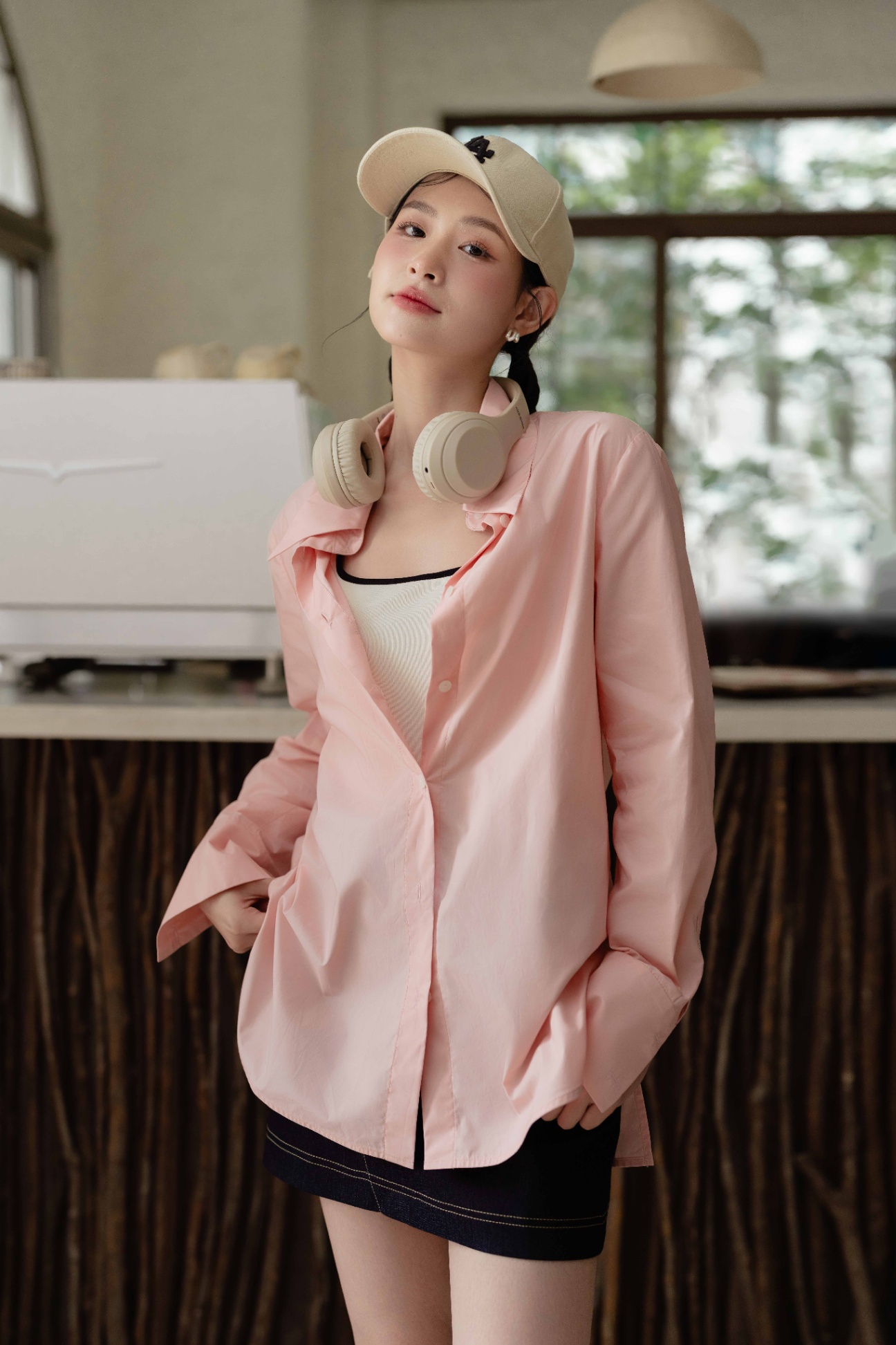 Áo sơ mi A phom suông, gấu cách điệu