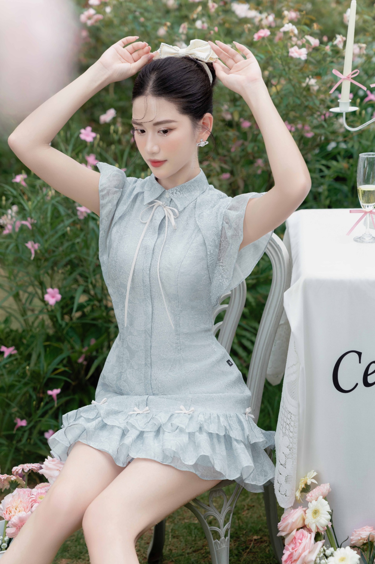 Đầm cổ đức, tay bèo, xếp ly