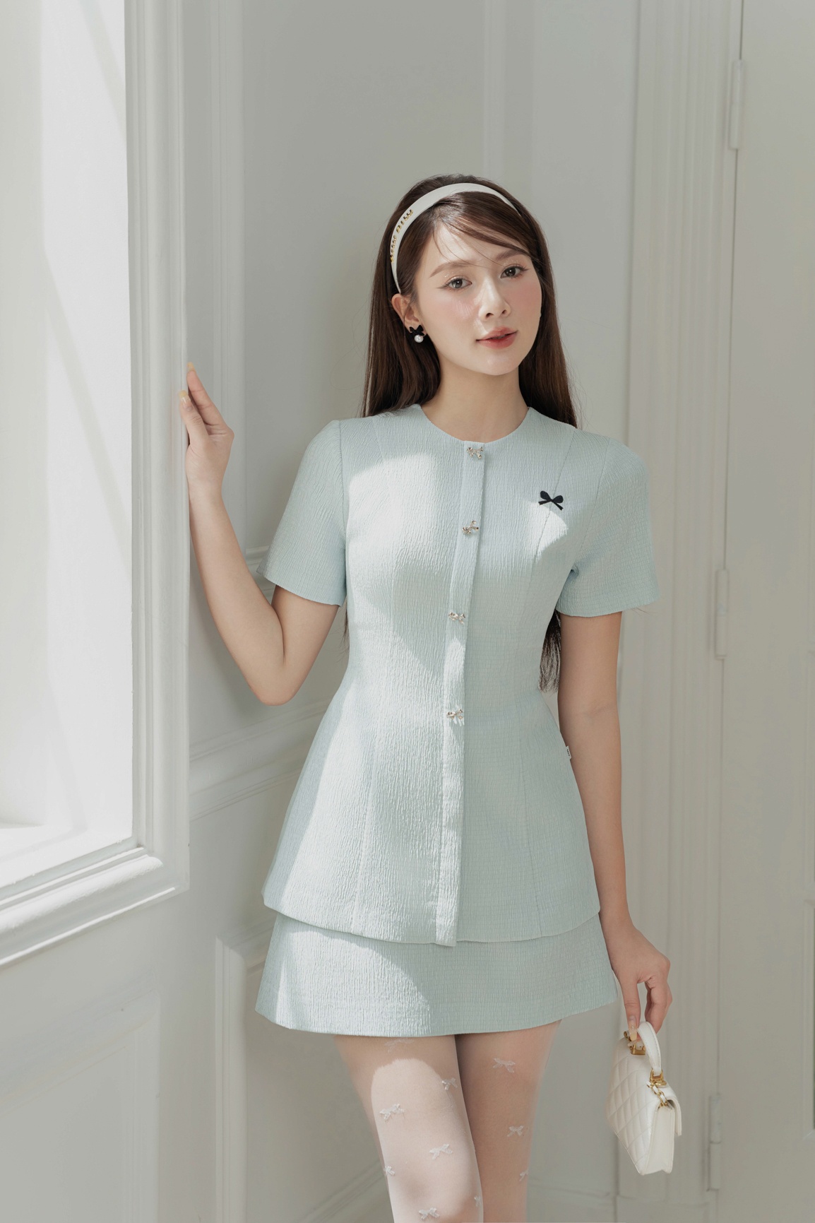 Áo cổ tròn dáng ôm