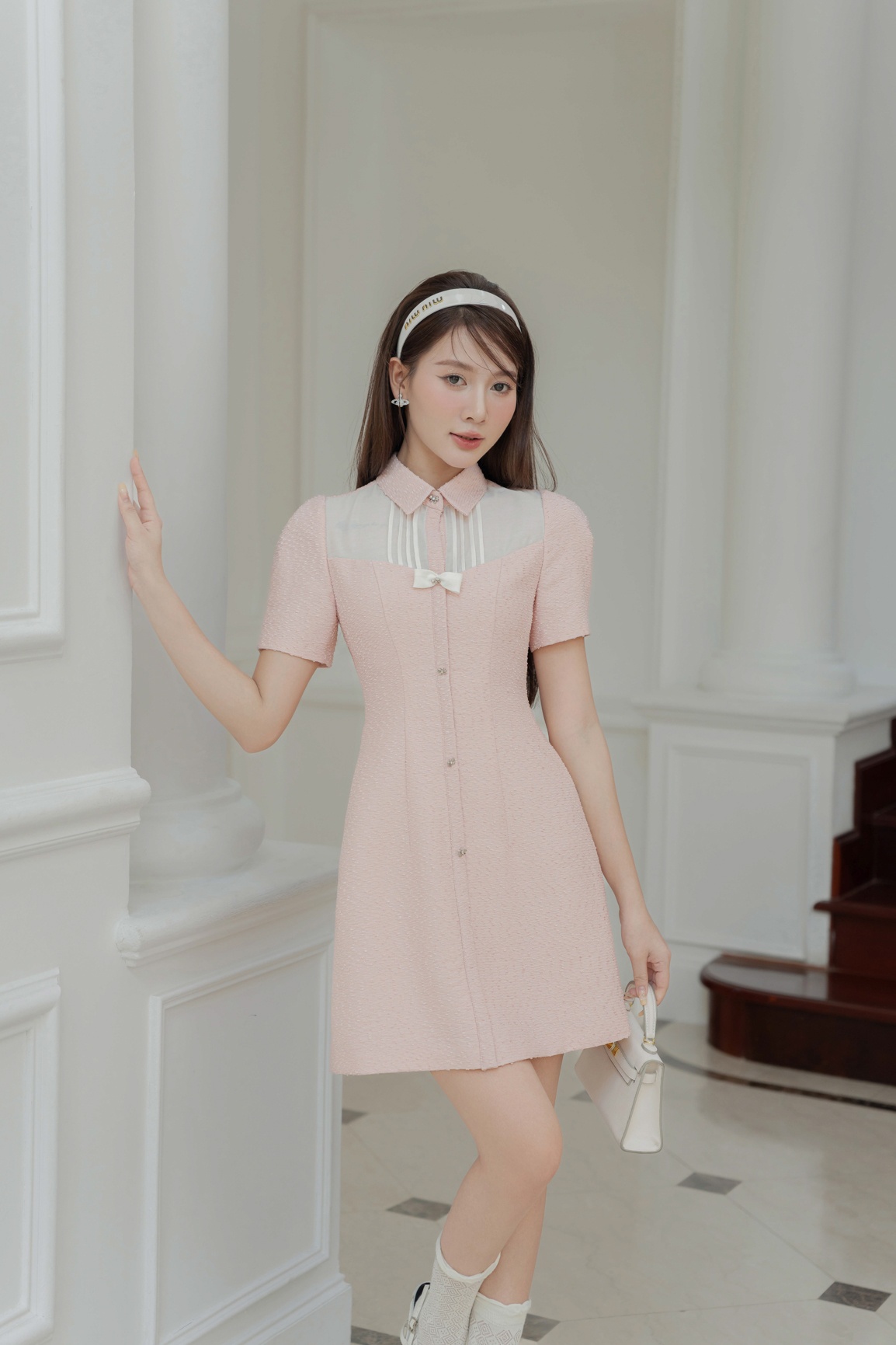 Đầm phối xếp ly ngực, đính nơ