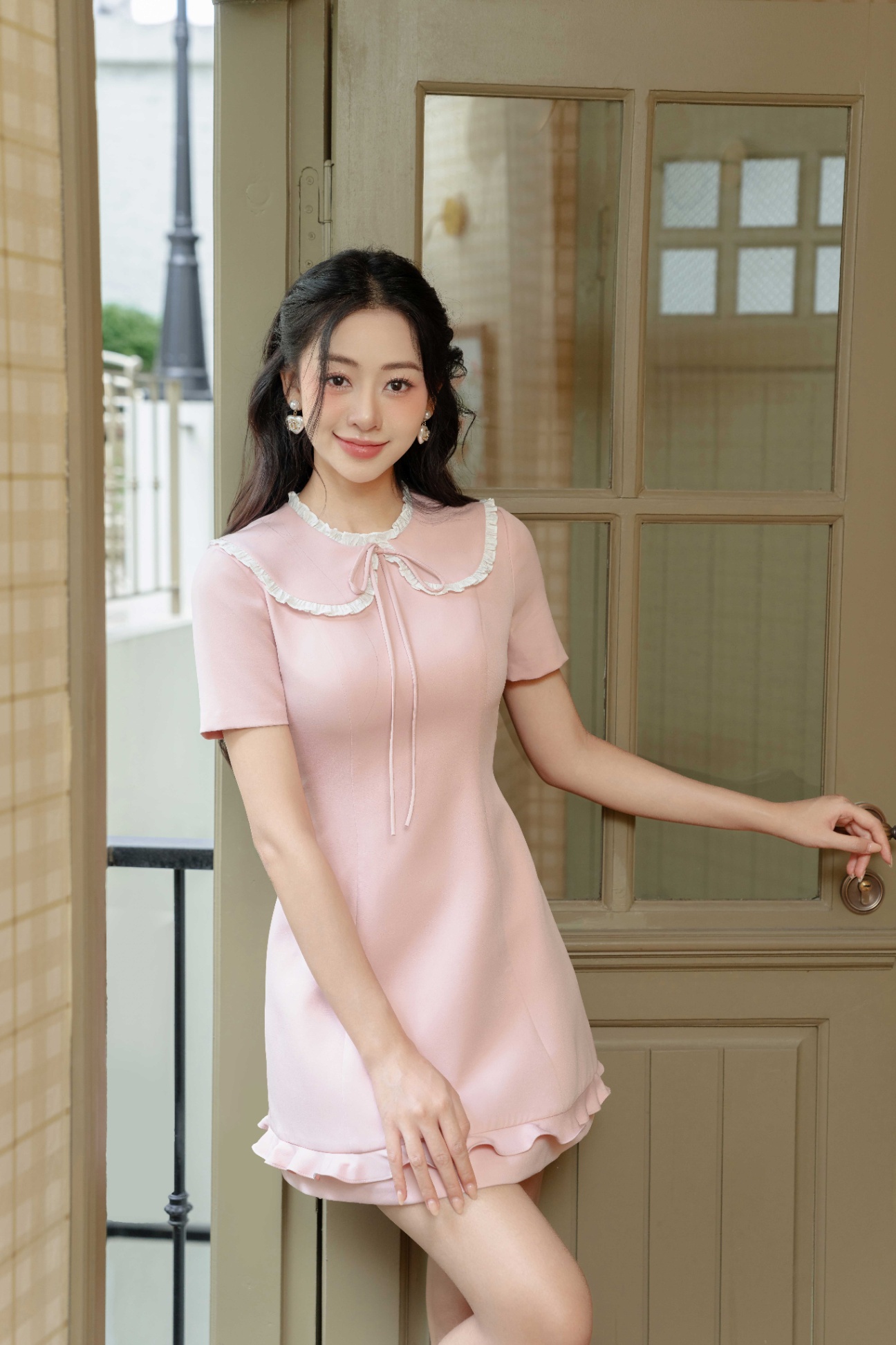 Dầm cổ sen bèo cách điệu 2 hàng cúc