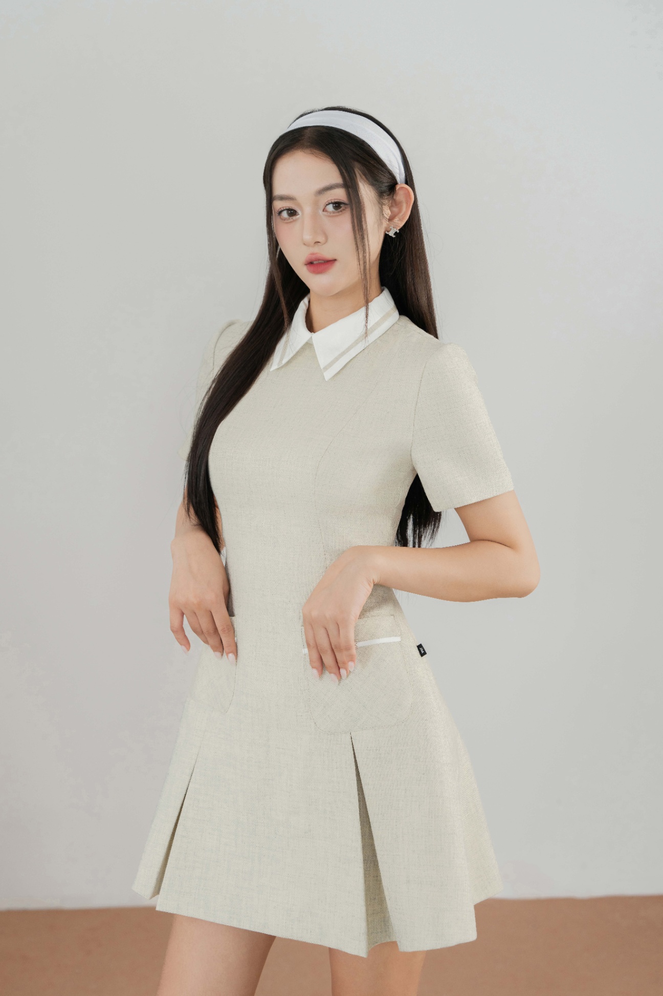 Đầm dáng A 2 túi ốp xếp ly chụm