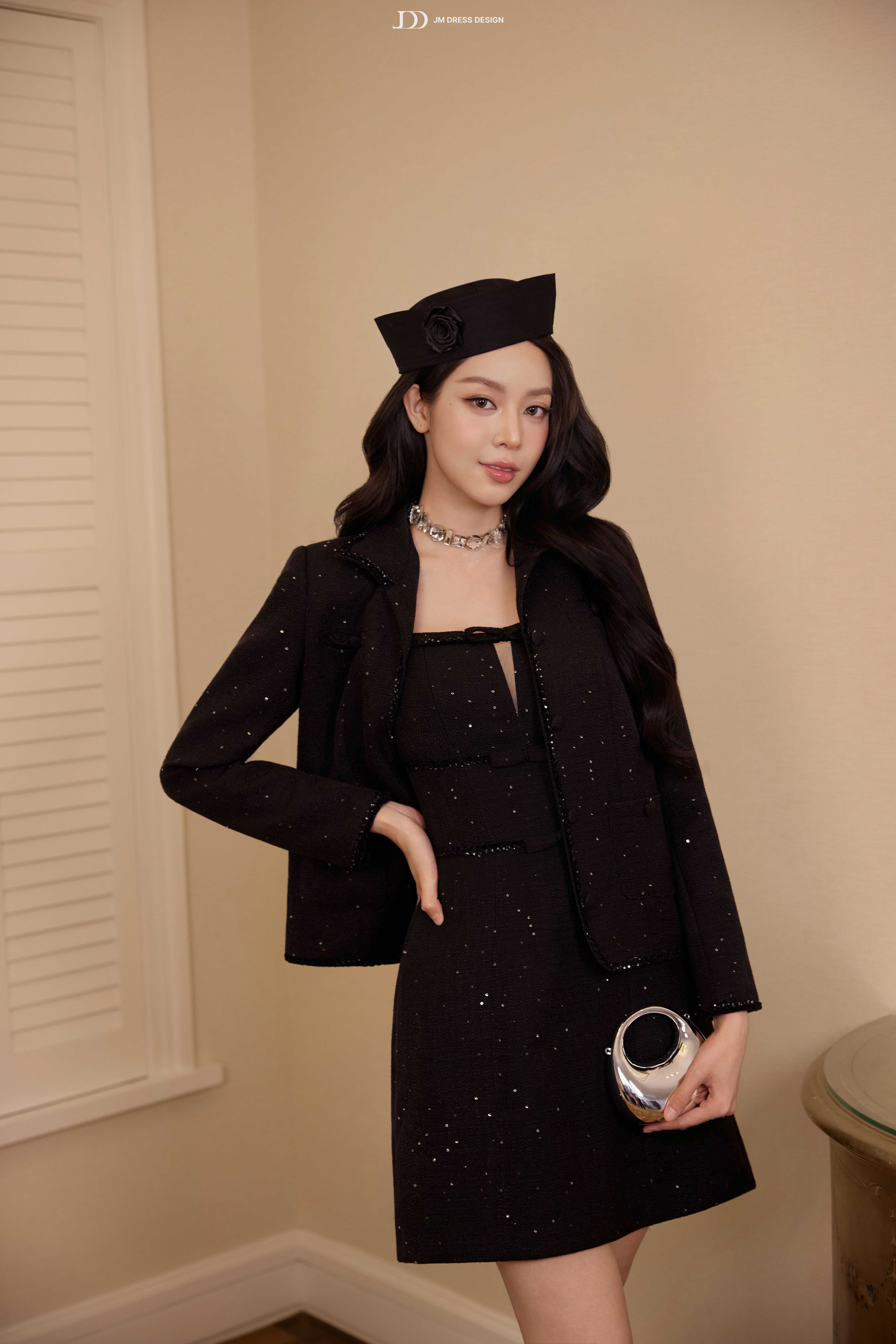 Áo Tweed cổ đức không chân dáng suông