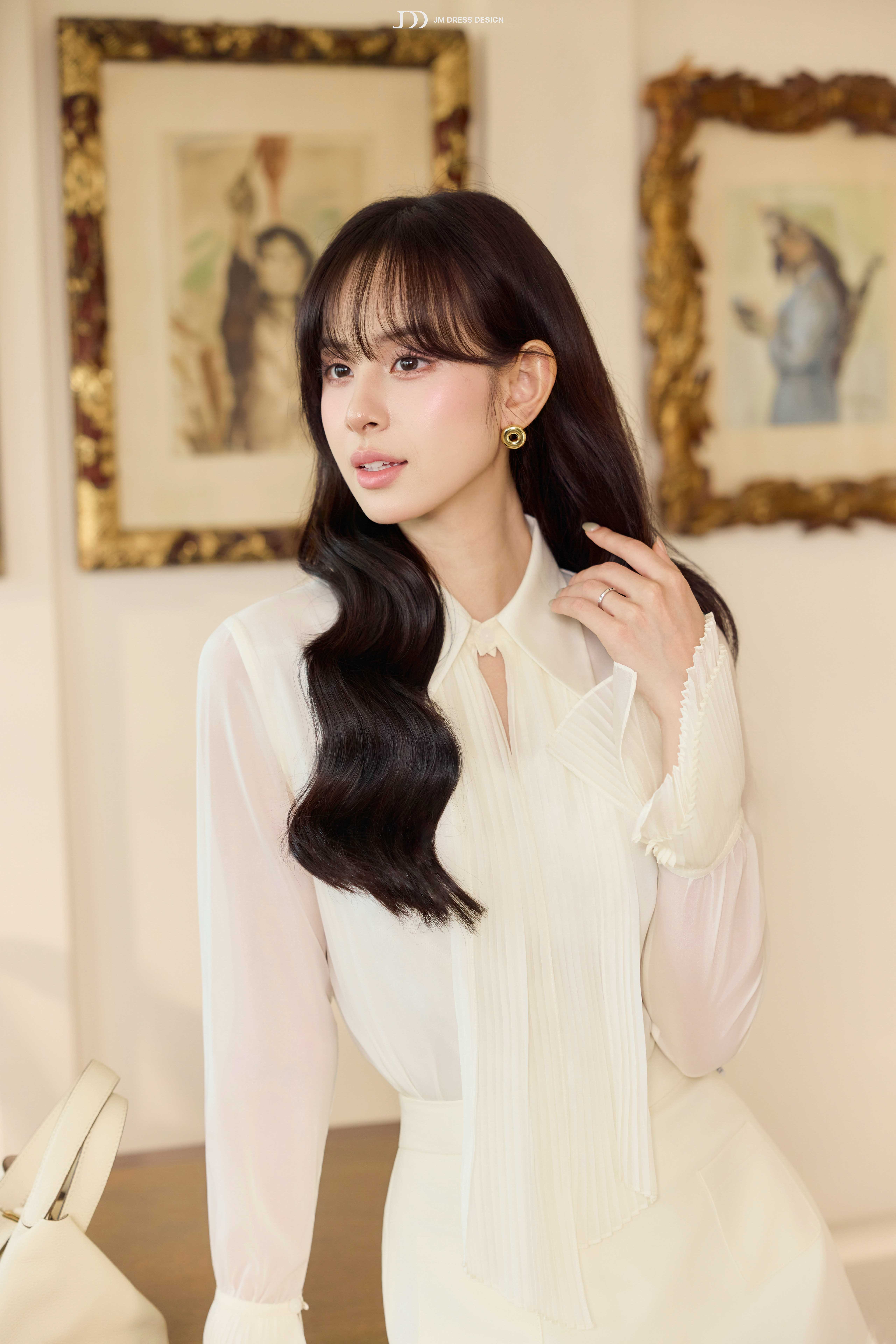 Áo sơ mi cổ đức phối khăn rập ly