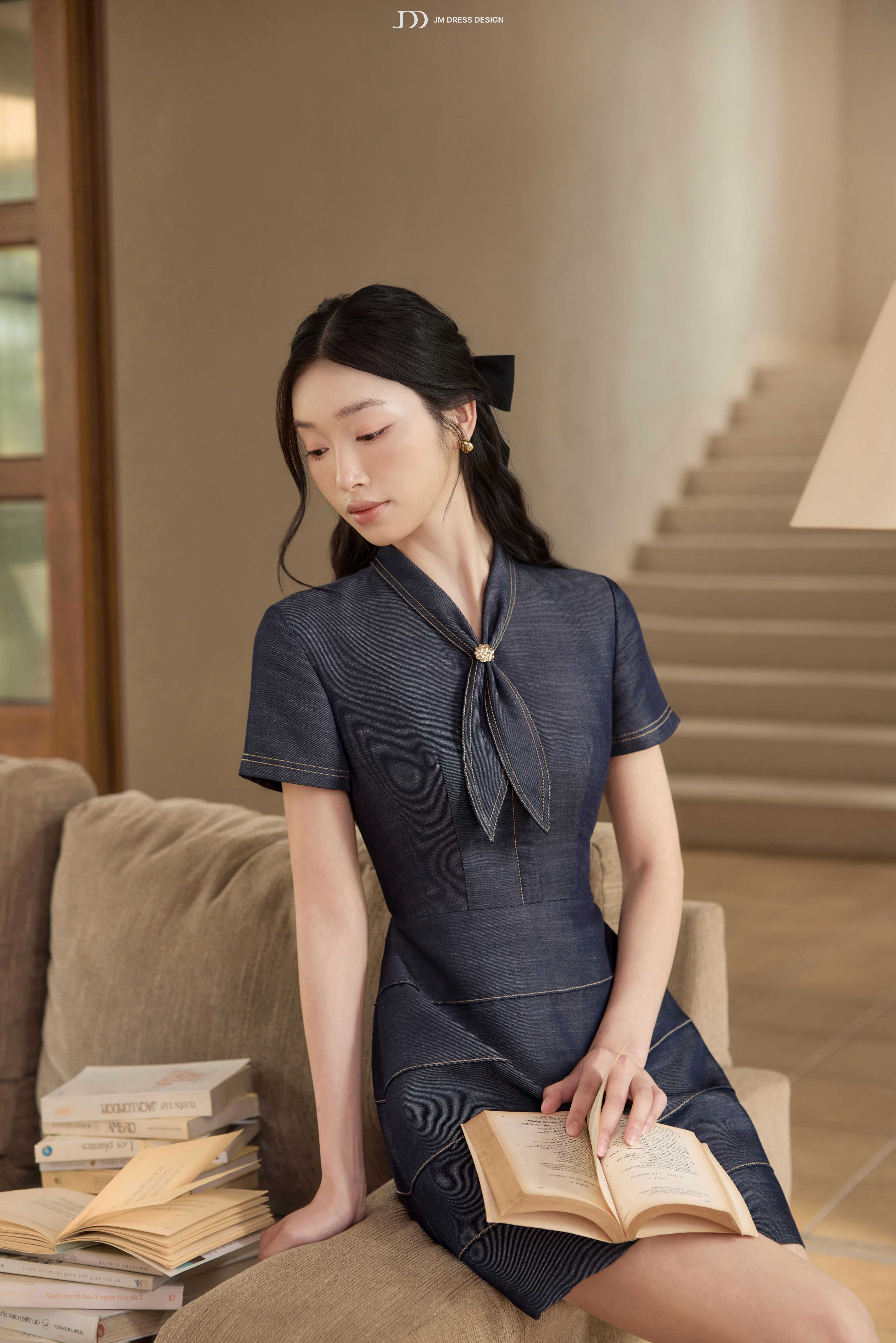 Đầm Xuân Hè chân A mí gân, cổ nơ