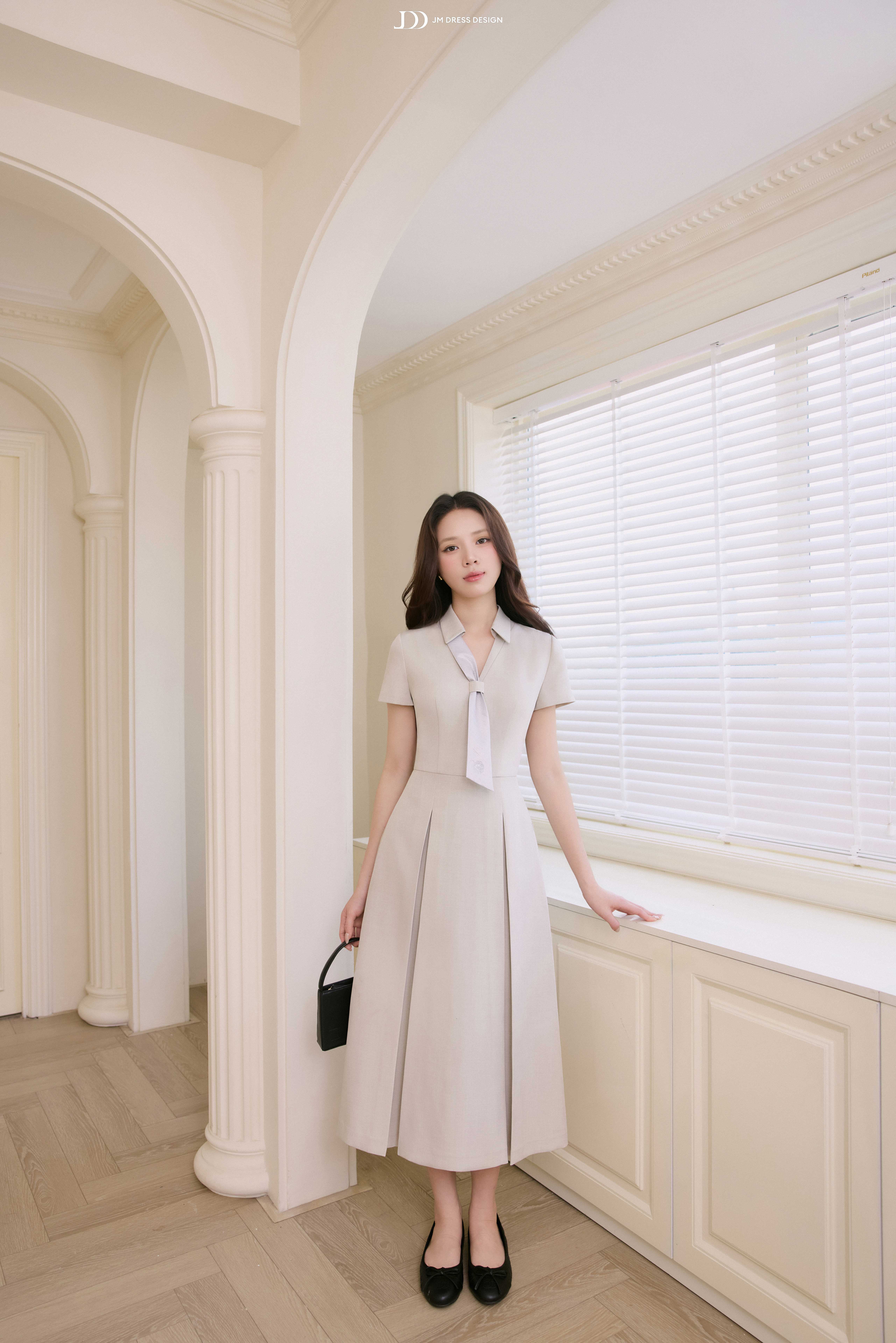 Đầm Xuân Hè dáng dài cổ đức cà vạt