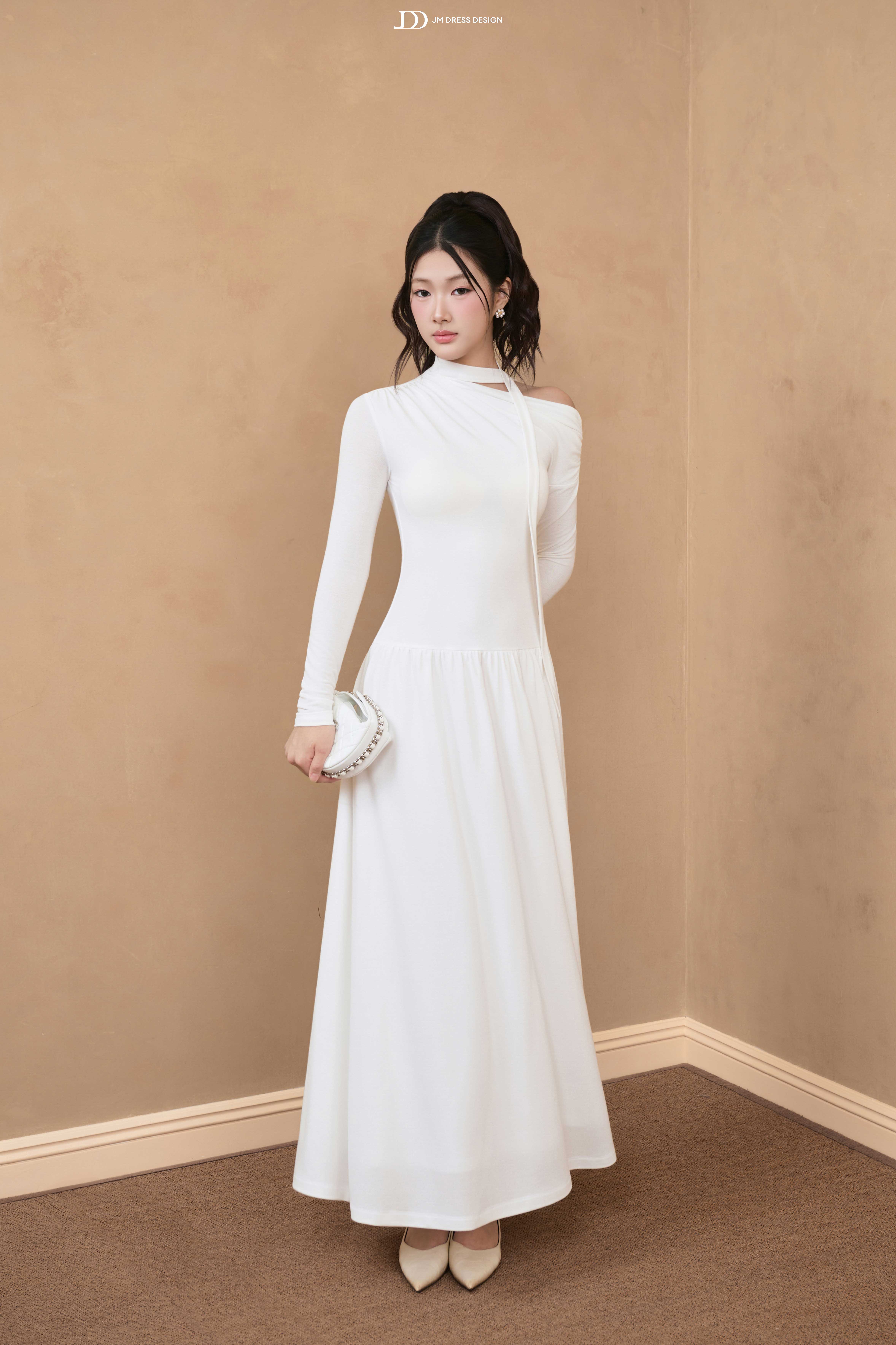 Đầm len dài nhún vai cutout