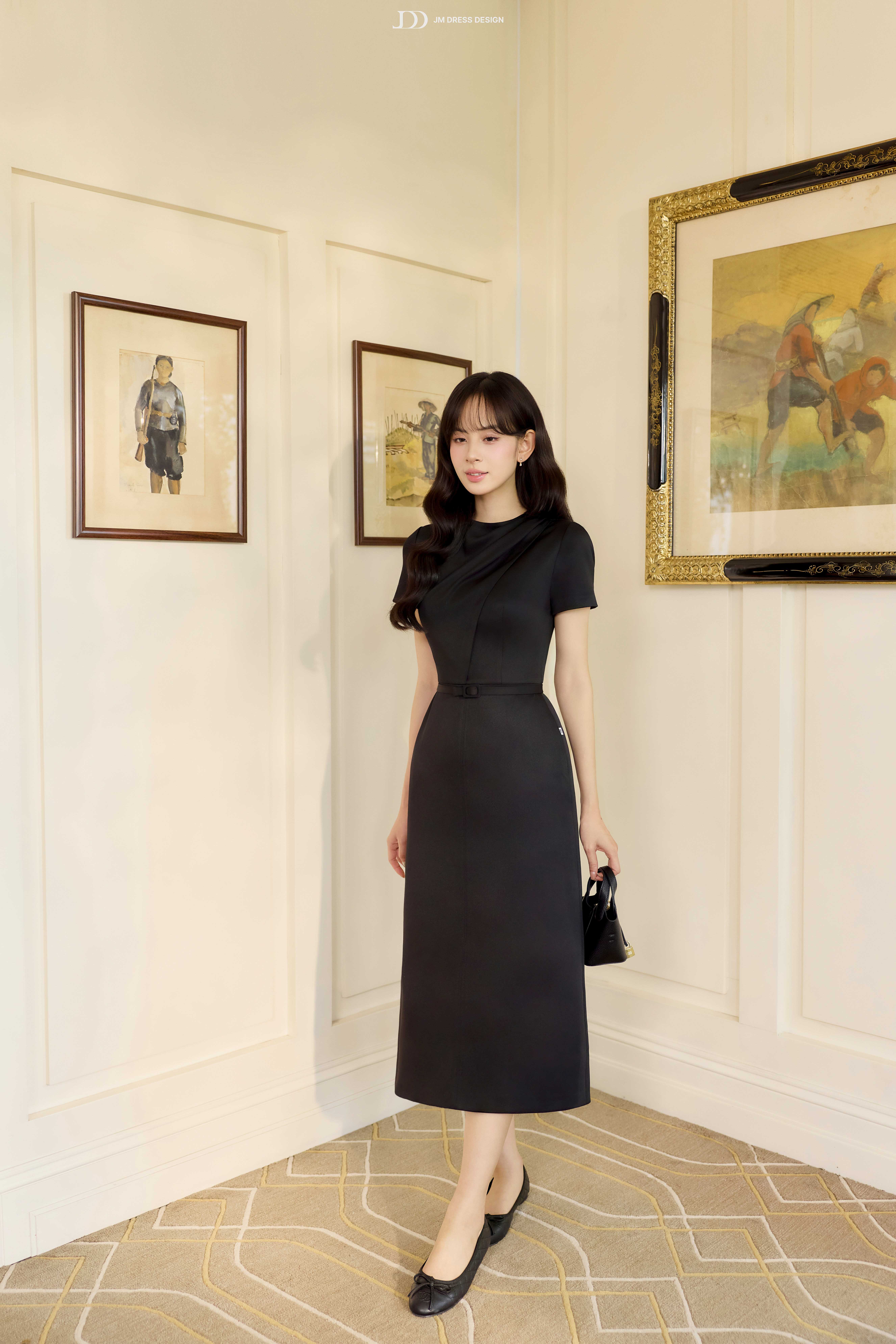 Đầm xuân hè dáng suông nhỏ, xếp nếp cách điệu cổ áo