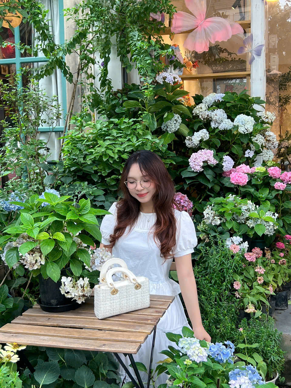 Dia-chi-quan-ca-phe-cafe-chup-hinh-dep-gan-ngoai-thuong-ngoai-giao-dai-hoc-luat-hoc-vien-hanh-chinh-11-7-25_g4.jpg