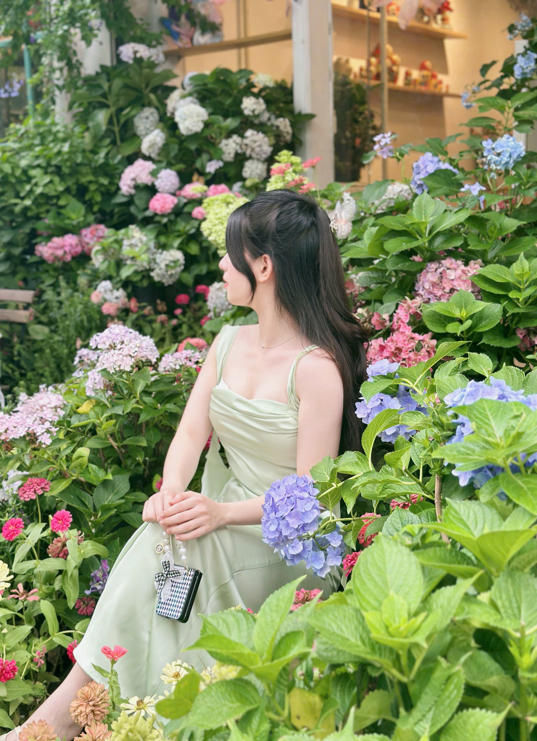 Dia-chi-quan-ca-phe-cafe-chup-hinh-dep-huynh-thuc-khang-kim-ma-lieu-giai-van-cao-duong-lang-13-7-25_s4.jpg