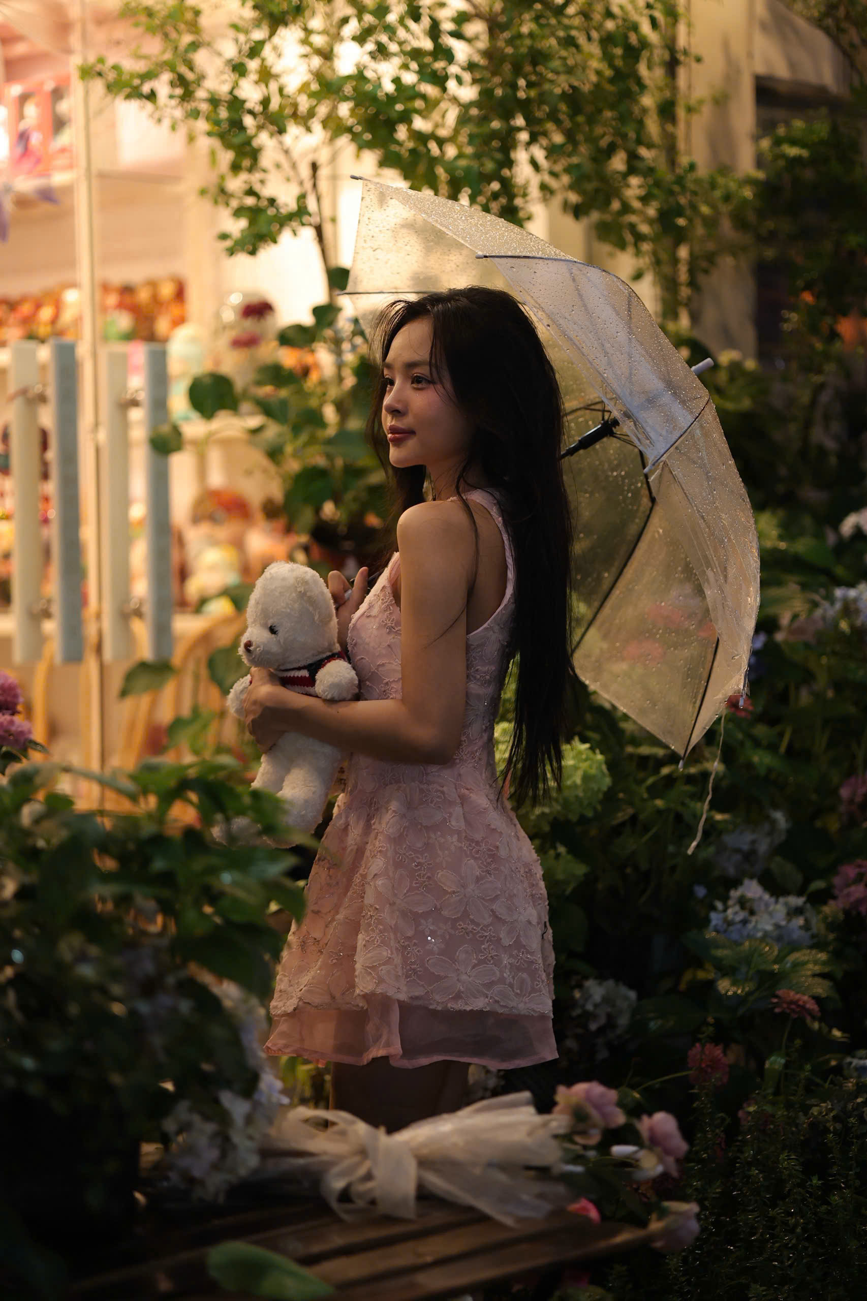 Quan-ca-phe-cafe-mo-muon-mo-xuyen-dem-ha-noi-13-7-2025_ư3.jpg